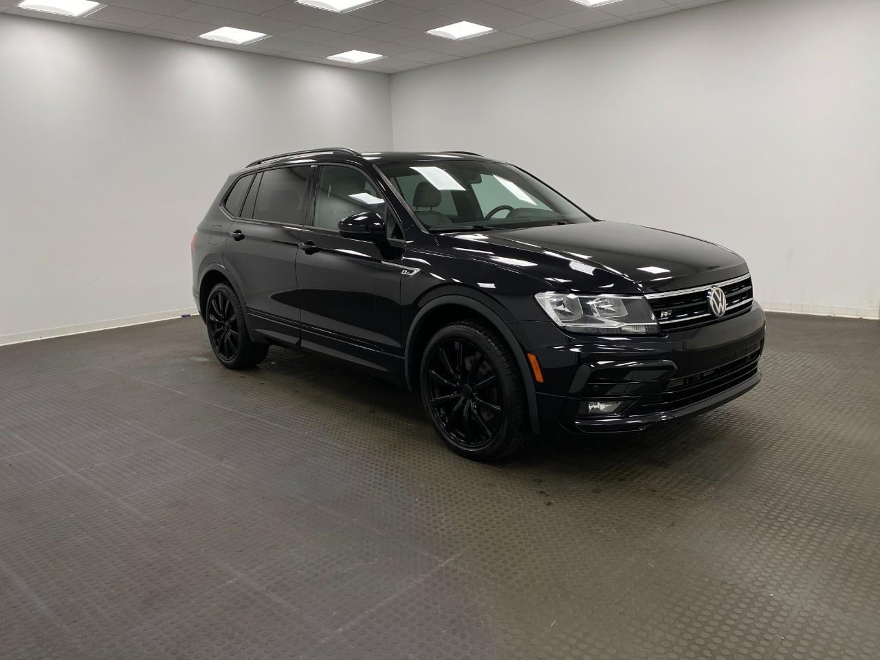 2021 Volkswagen Tiguan 2.0T SE R-Line Black 4WD's photo