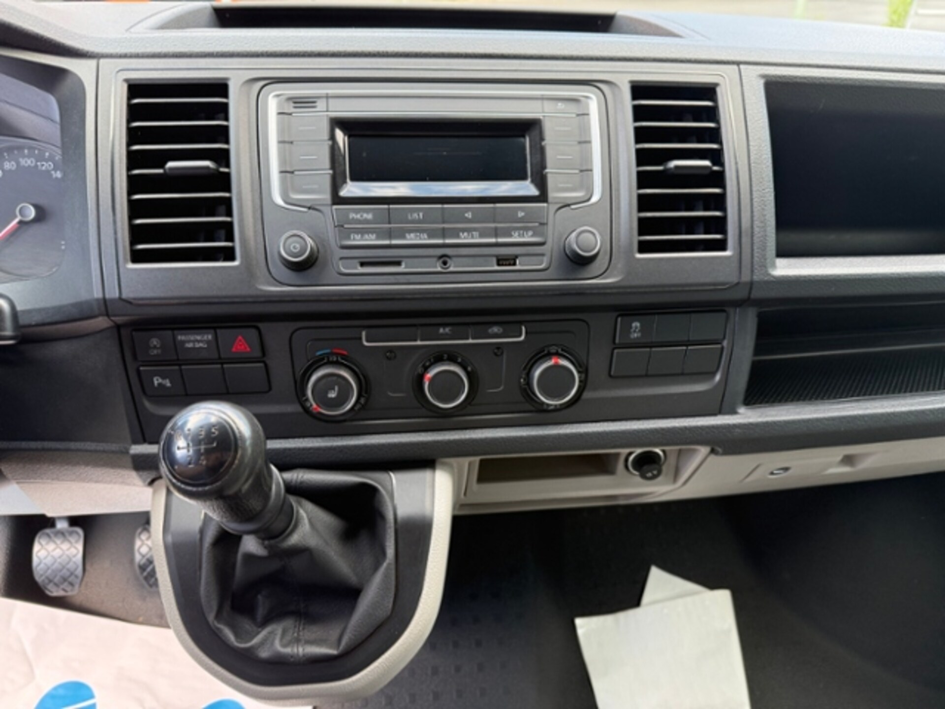 Volkswagen T6 Transporter Kasten langer Radstand