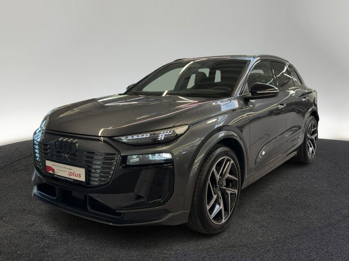 Bild über Audi Q6 SUV e-tron e-tron performance - für weitere Informationen kontaktieren Sie den Audi Partner