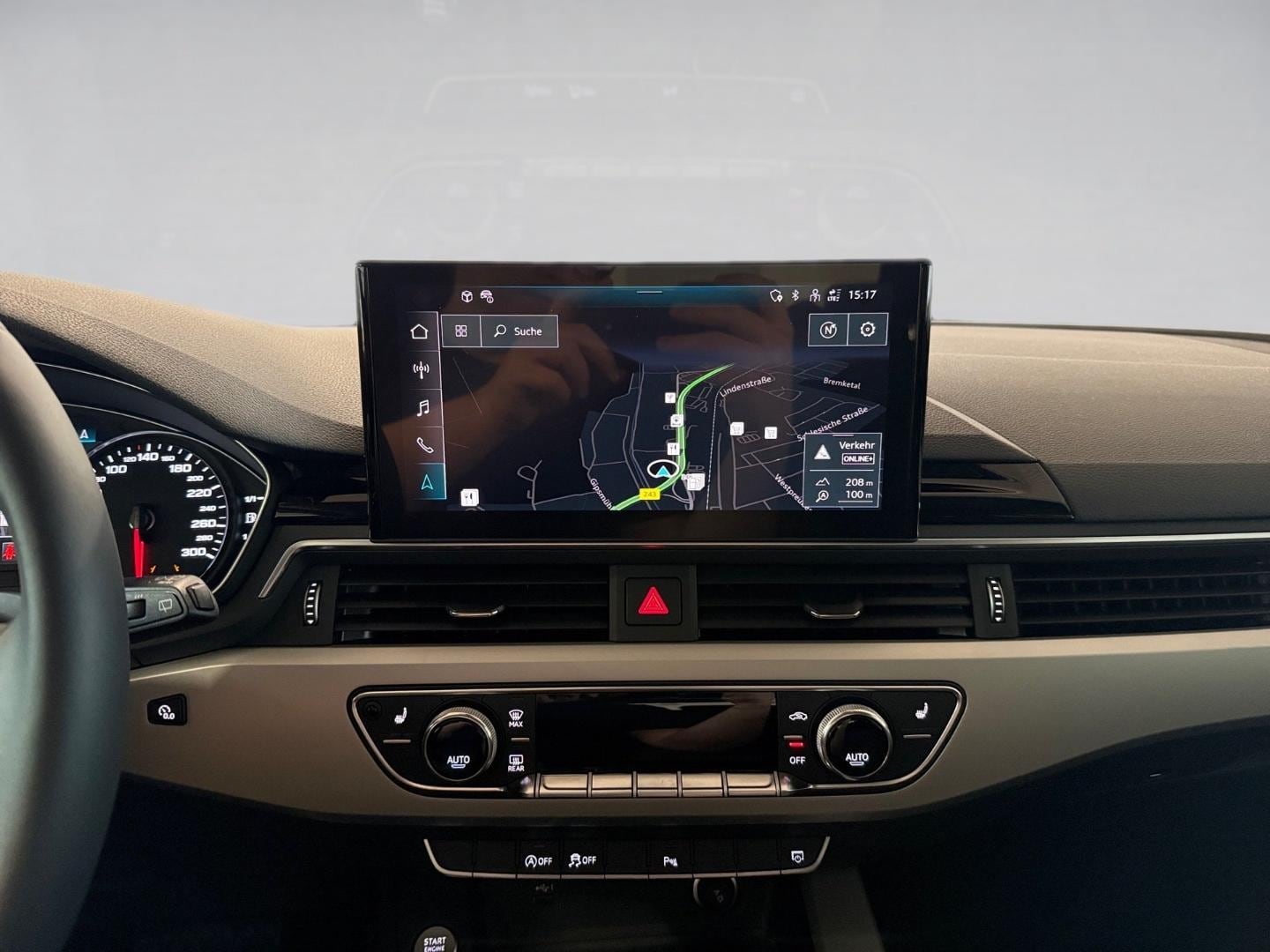 Bild über Audi A4 Avant 30 TDI S tronic - für weitere Informationen kontaktieren Sie den Audi Partner