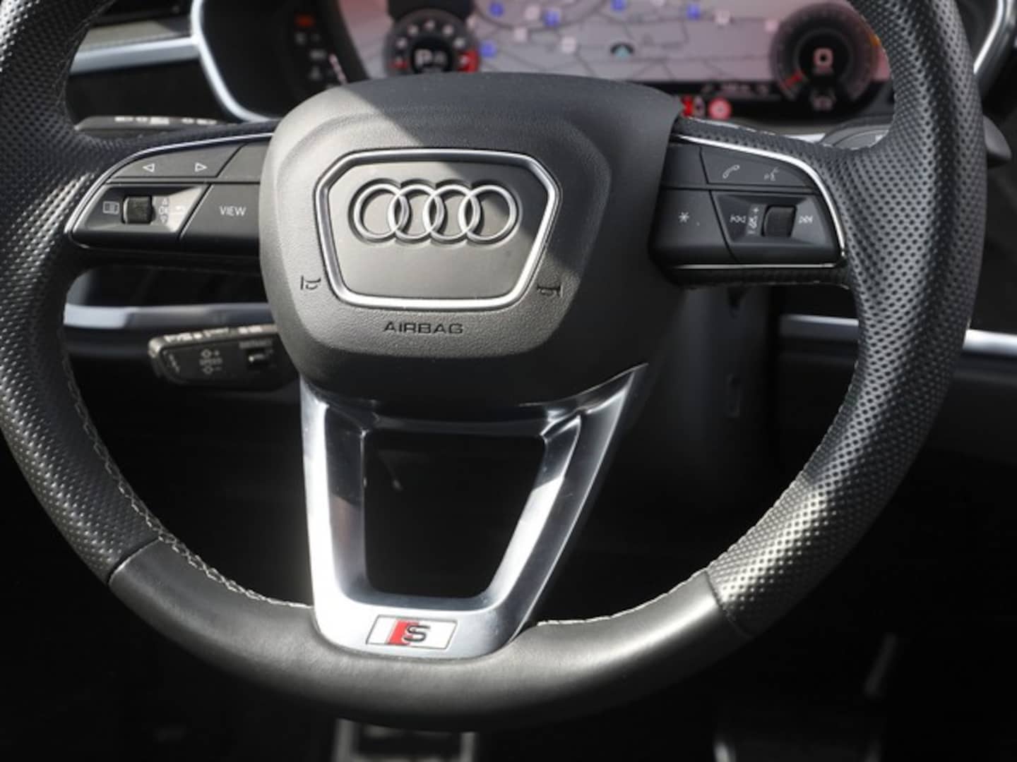 Bild über Audi Q3 Sportback S line 45 TFSI quattro S tronic - für weitere Informationen kontaktieren Sie den Audi Partner