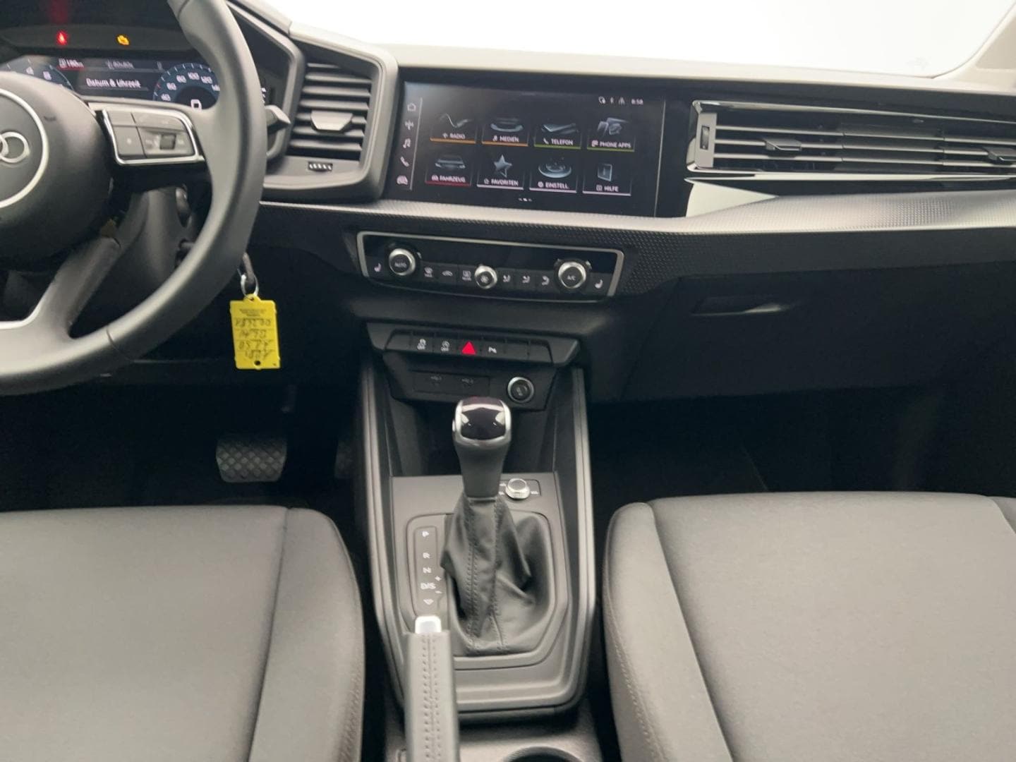 Bild über Audi A1 Sportback 30 TFSI S tronic - für weitere Informationen kontaktieren Sie den Audi Partner