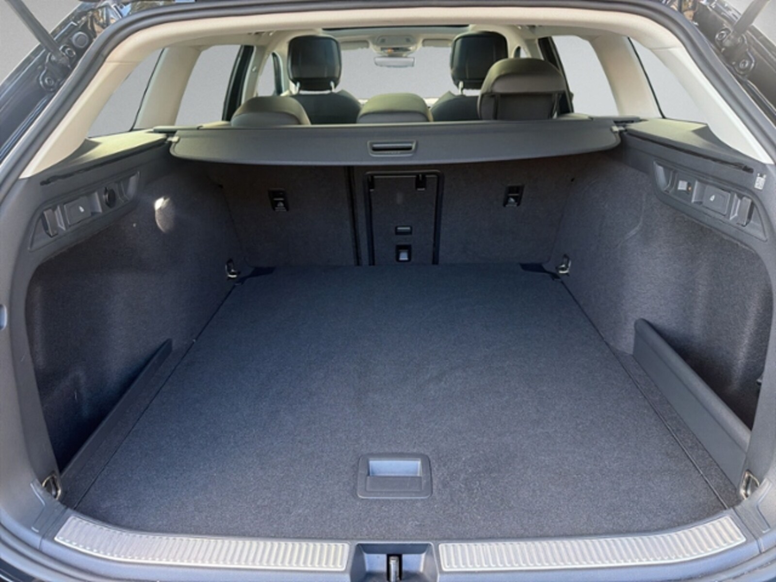 Volkswagen Passat – Bild 7