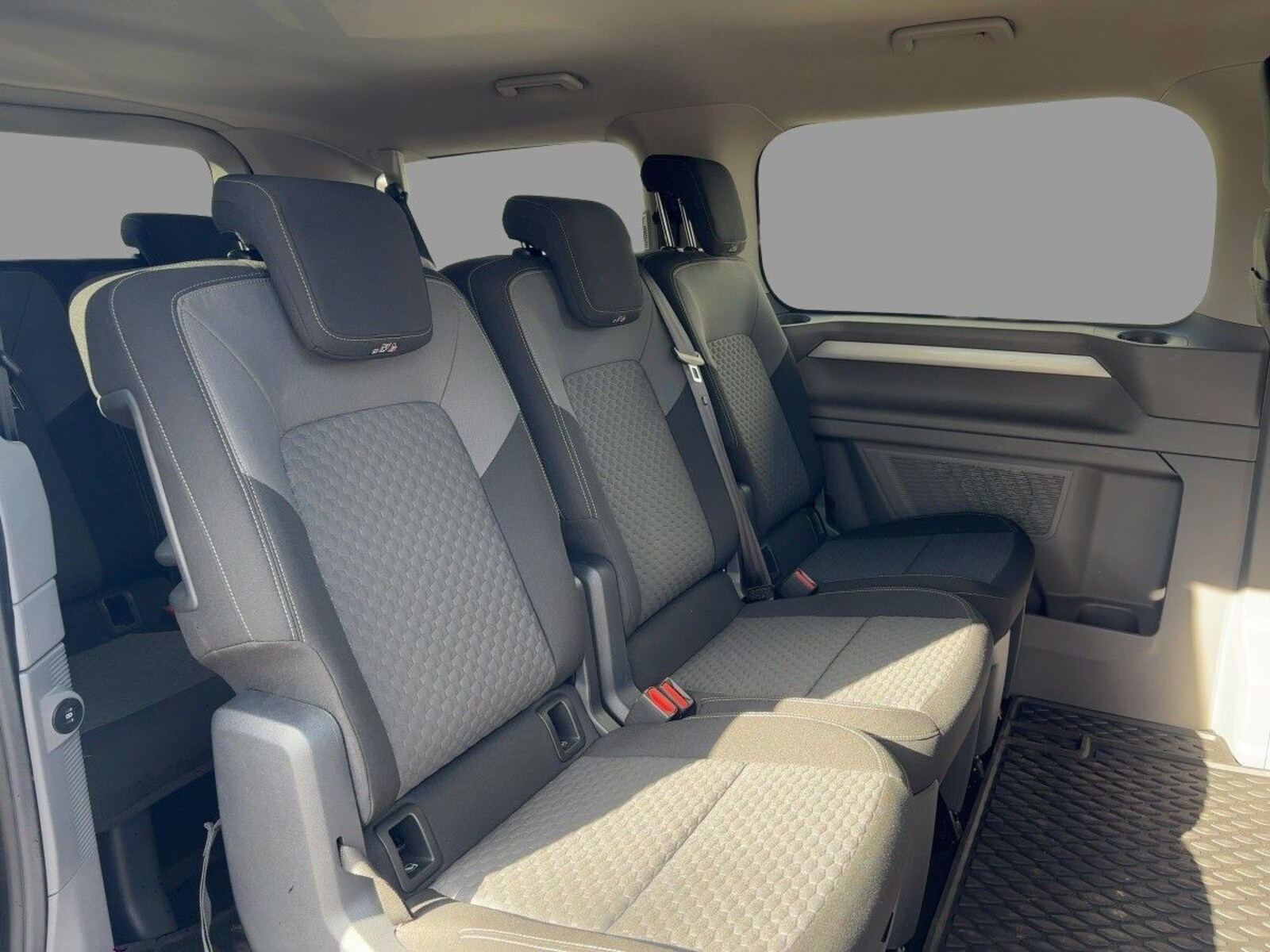 Volkswagen e-Caravelle – Bild 9