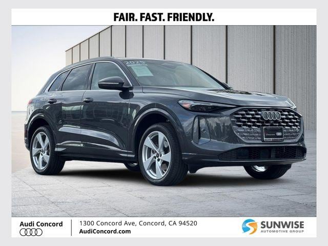 2025 Audi Q5 40 Premium Plus's photo