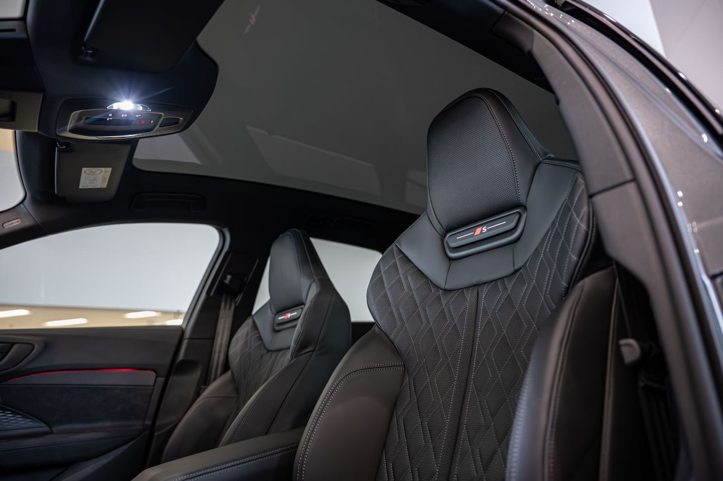 Bild über Audi S5 Avant TFSI 270 kW S tronic - für weitere Informationen kontaktieren Sie den Audi Partner
