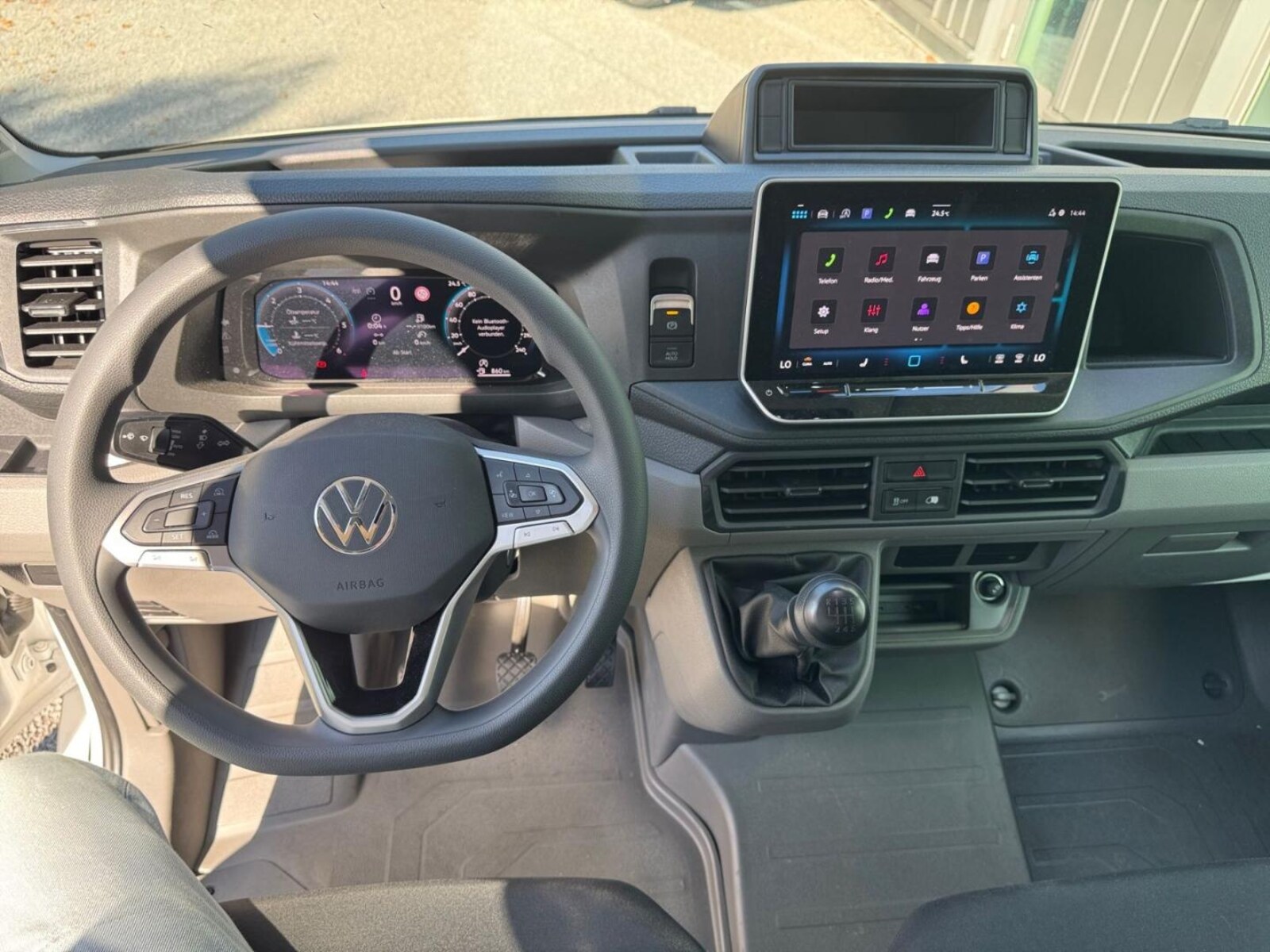 Volkswagen Crafter Kasten mittlerer Radstand – Bild 6