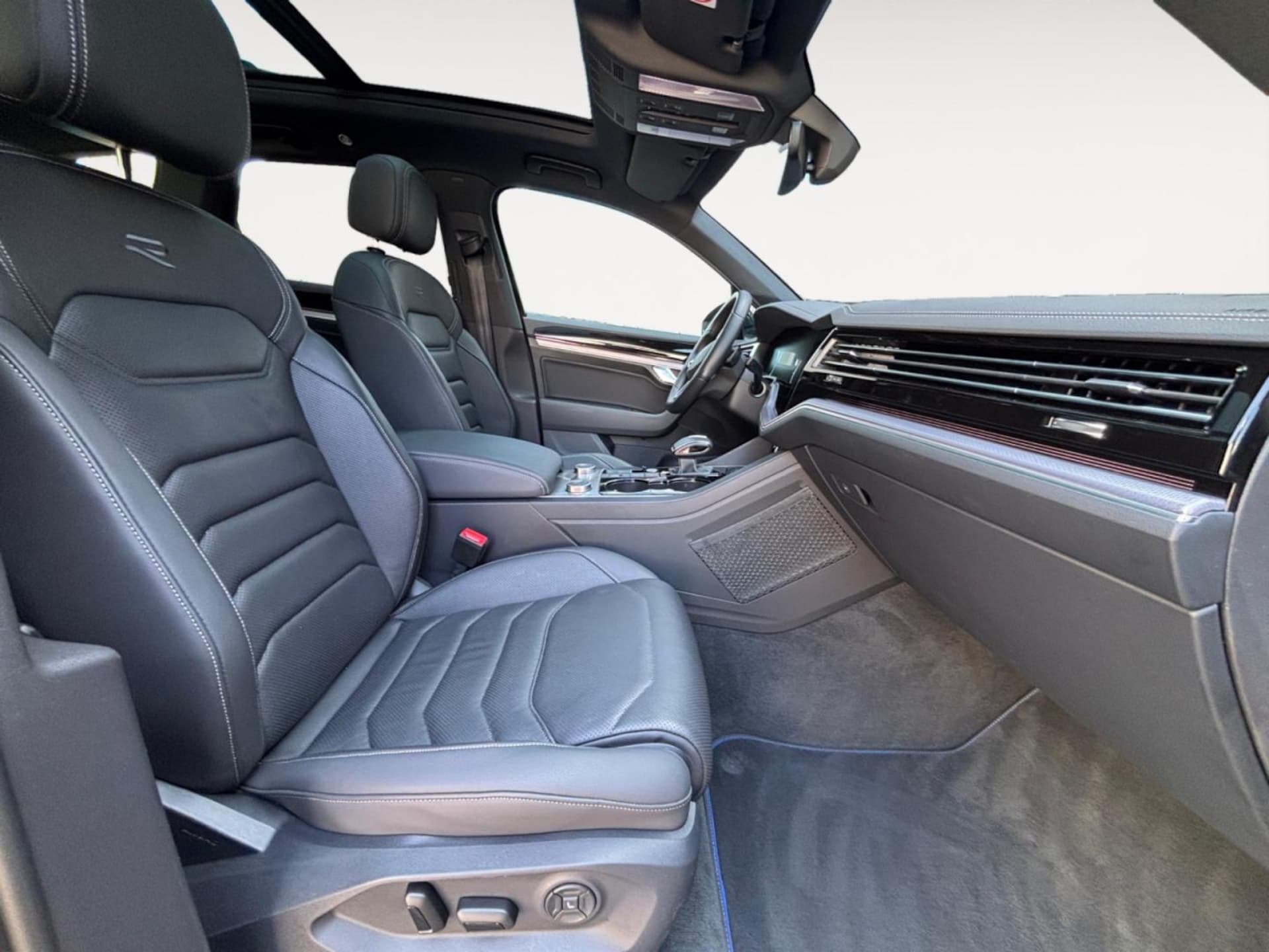 Volkswagen Touareg R