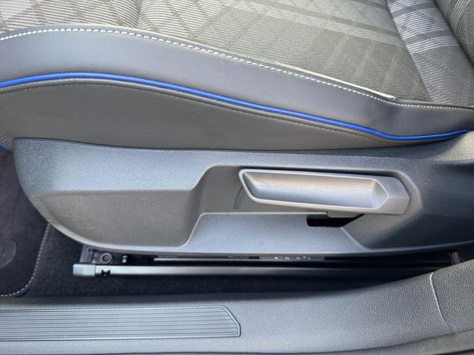 Volkswagen Golf – Bild 21