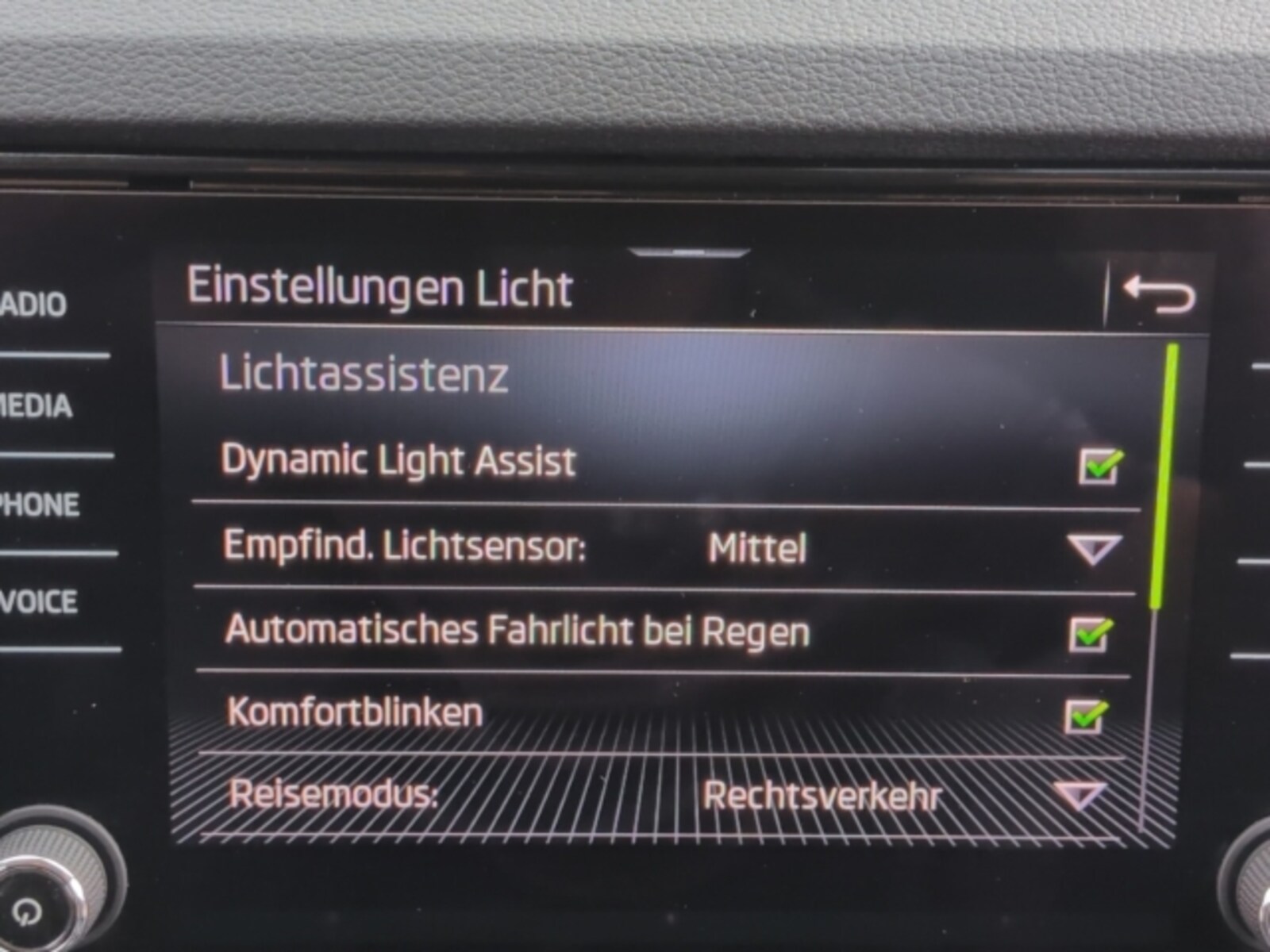 Škoda Karoq – Bild 15