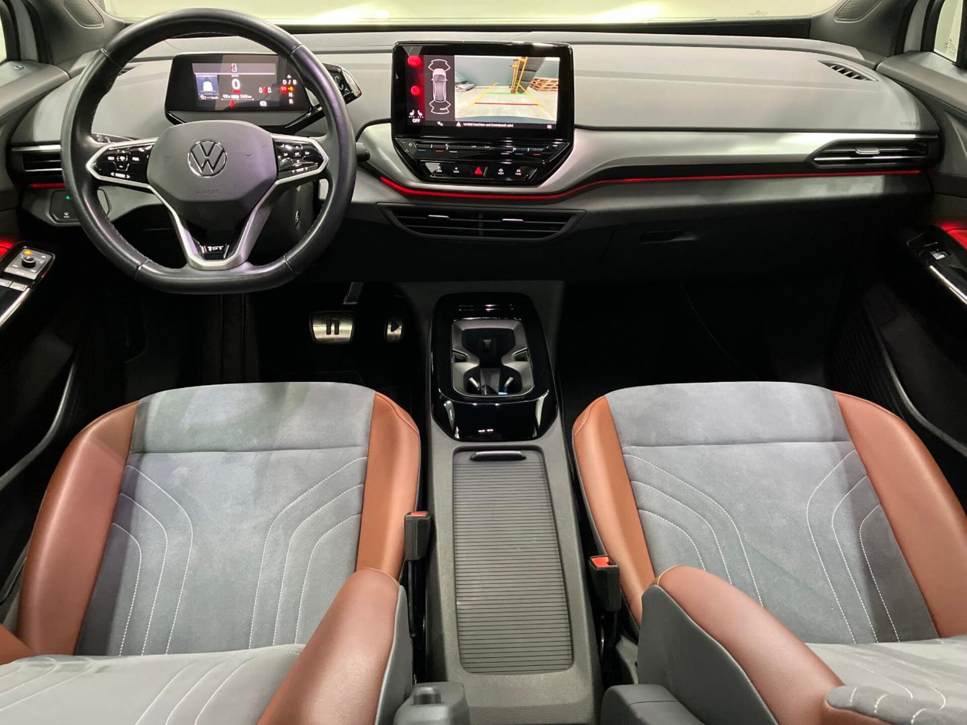 Volkswagen ID.4 1st