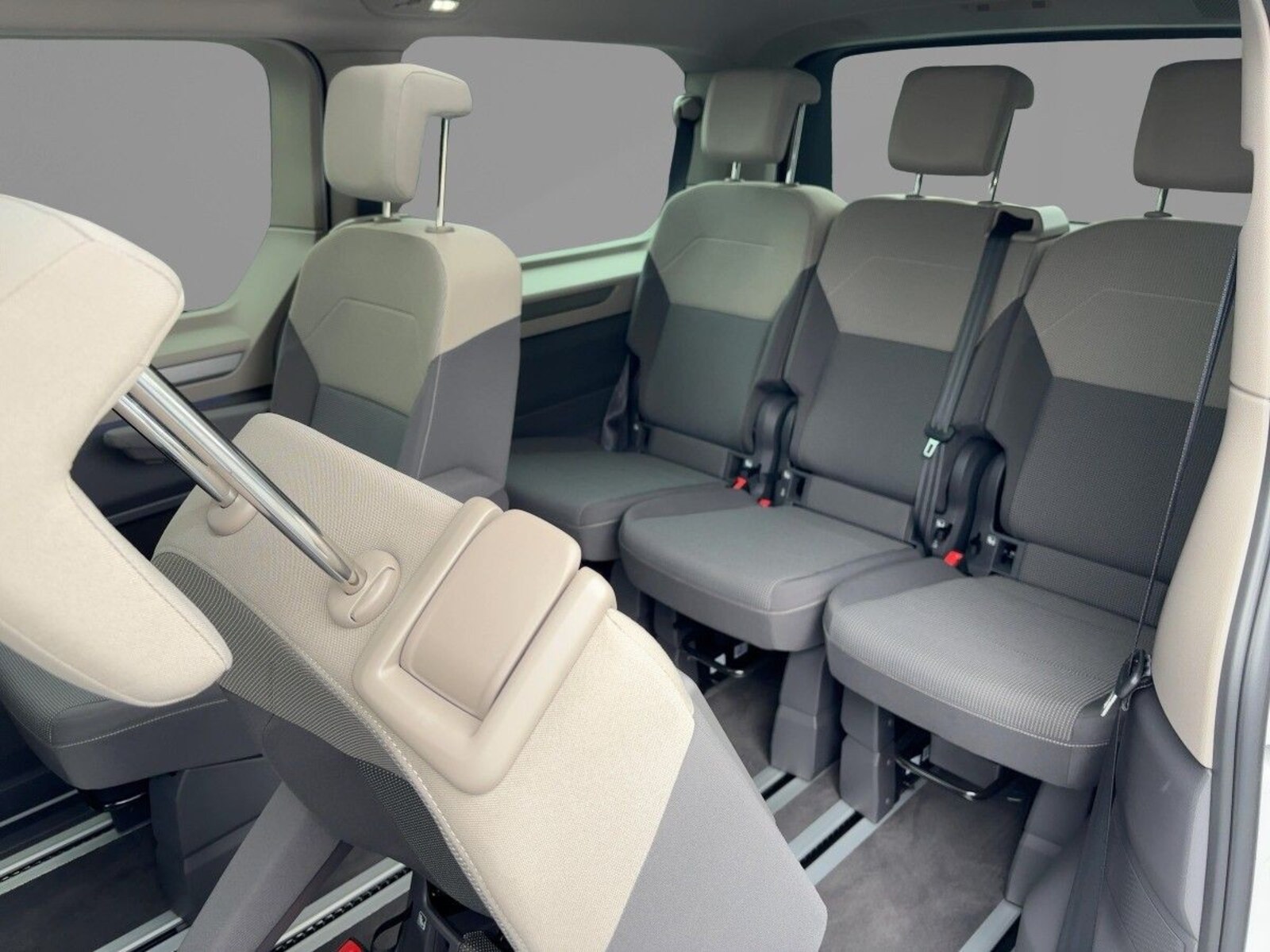 Volkswagen Multivan Langversion – Bild 14