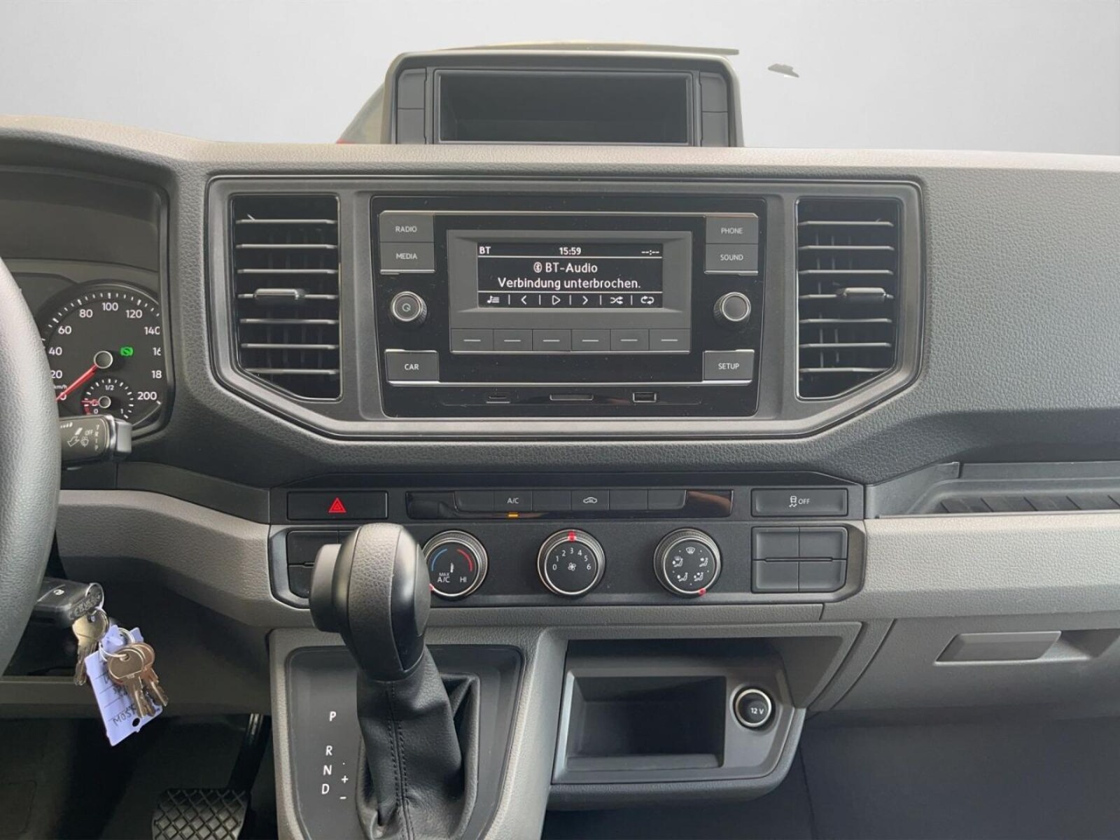 Volkswagen Crafter Einzelkabine langer Radstand – Bild 10