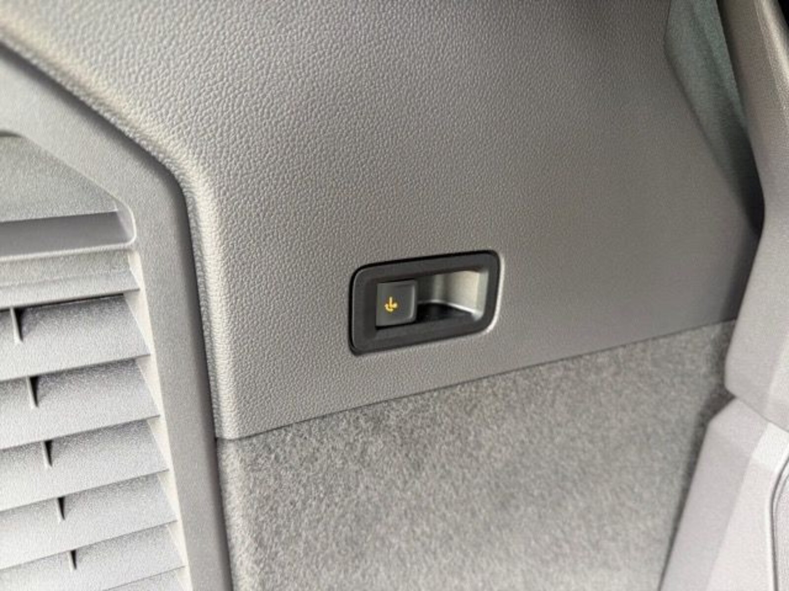 Volkswagen Multivan Langversion – Bild 17