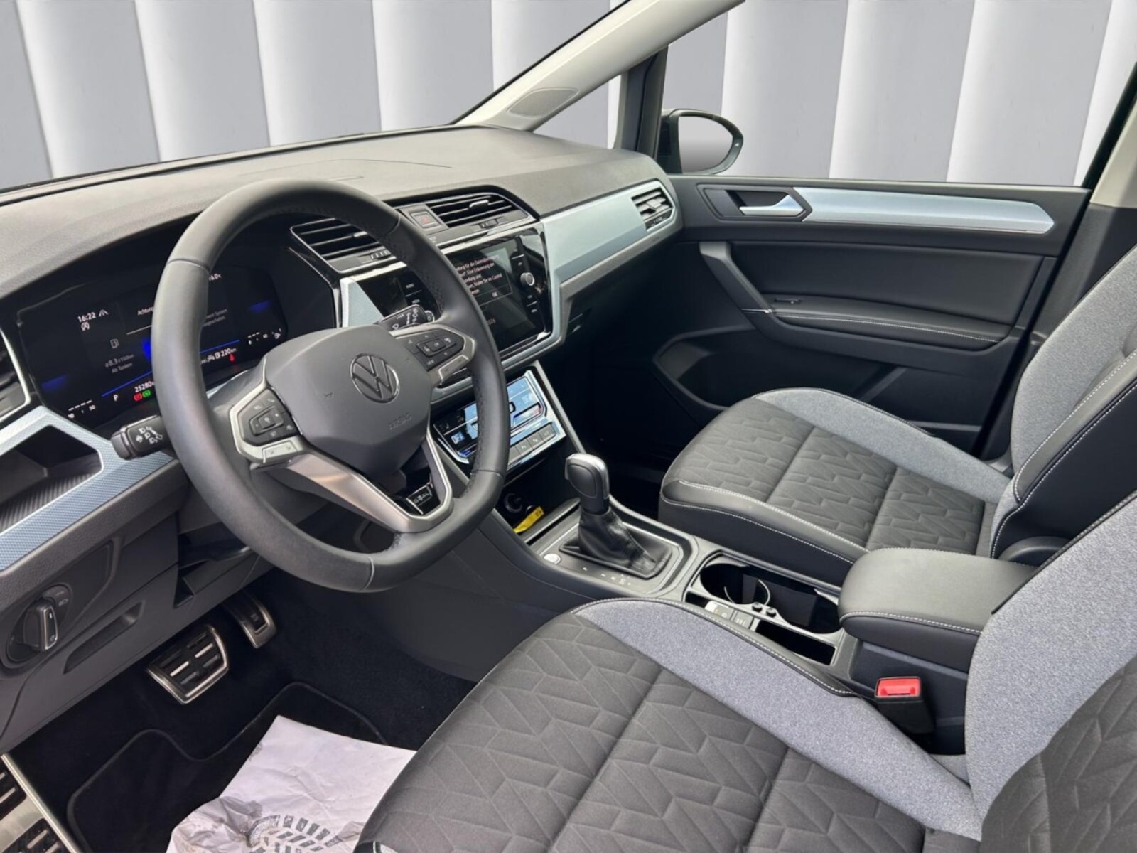 Volkswagen Touran – Bild 9
