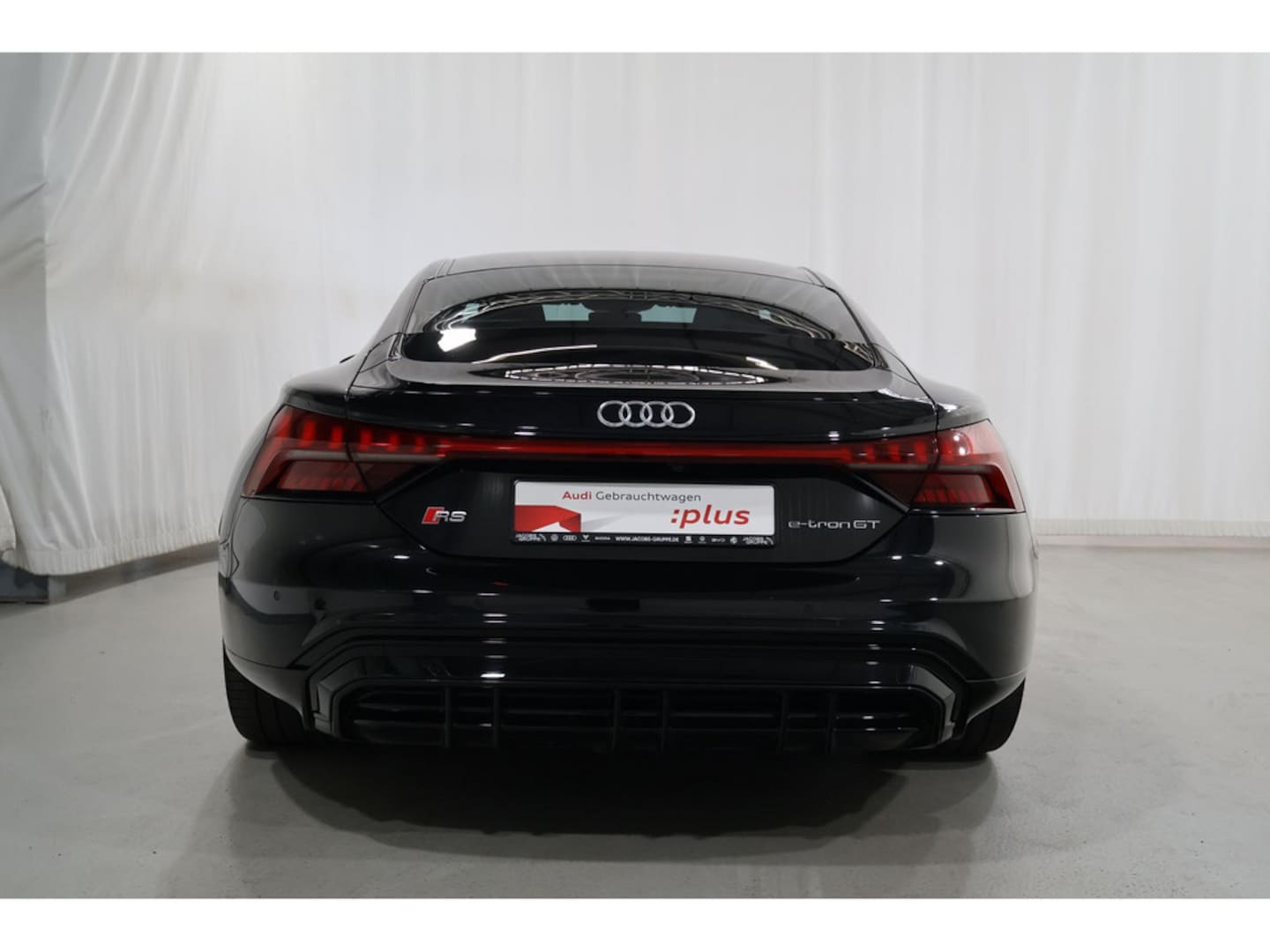 Bild über Audi RS e-tron GT e-tron quattro - für weitere Informationen kontaktieren Sie den Audi Partner
