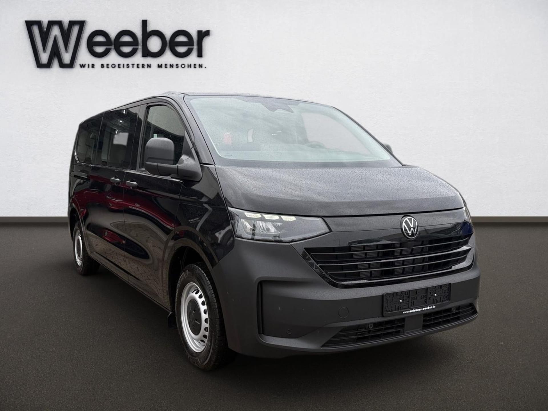 Volkswagen Transporter Kombi langer Radstand