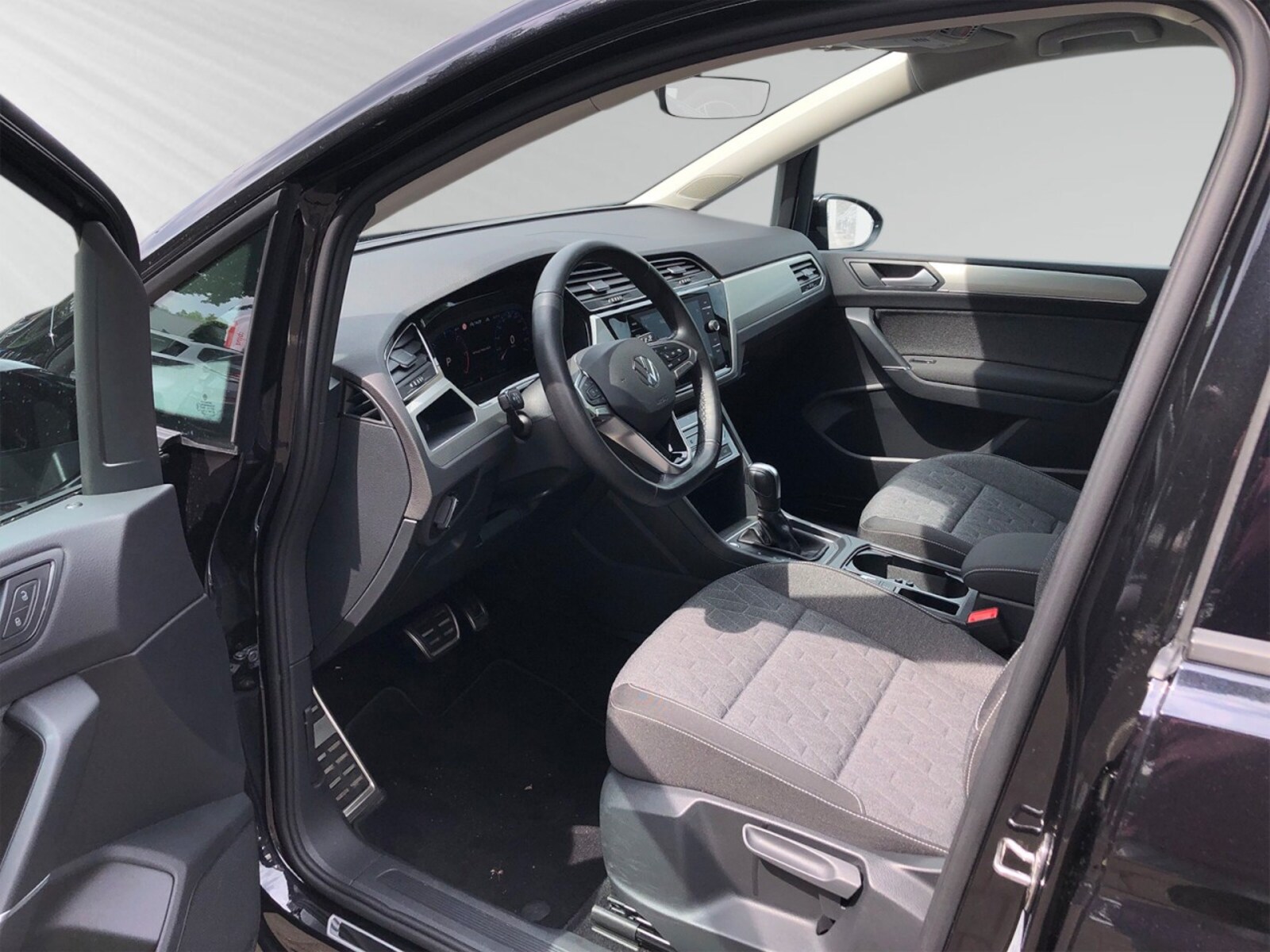 Volkswagen Touran – Bild 8