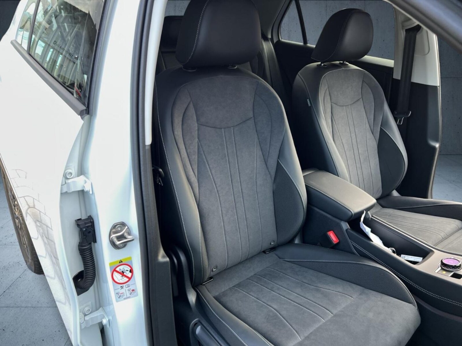 Volkswagen T-Roc – Bild 18