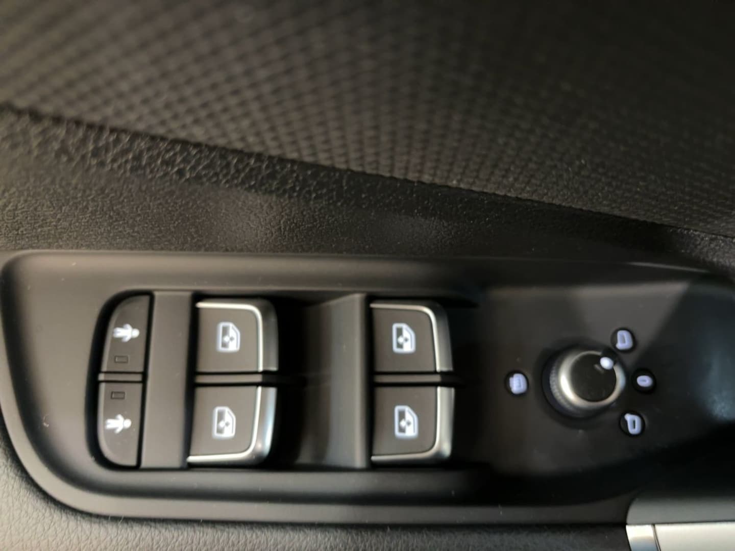 Bild über Audi Q2 advanced 35 TFSI S tronic - für weitere Informationen kontaktieren Sie den Audi Partner
