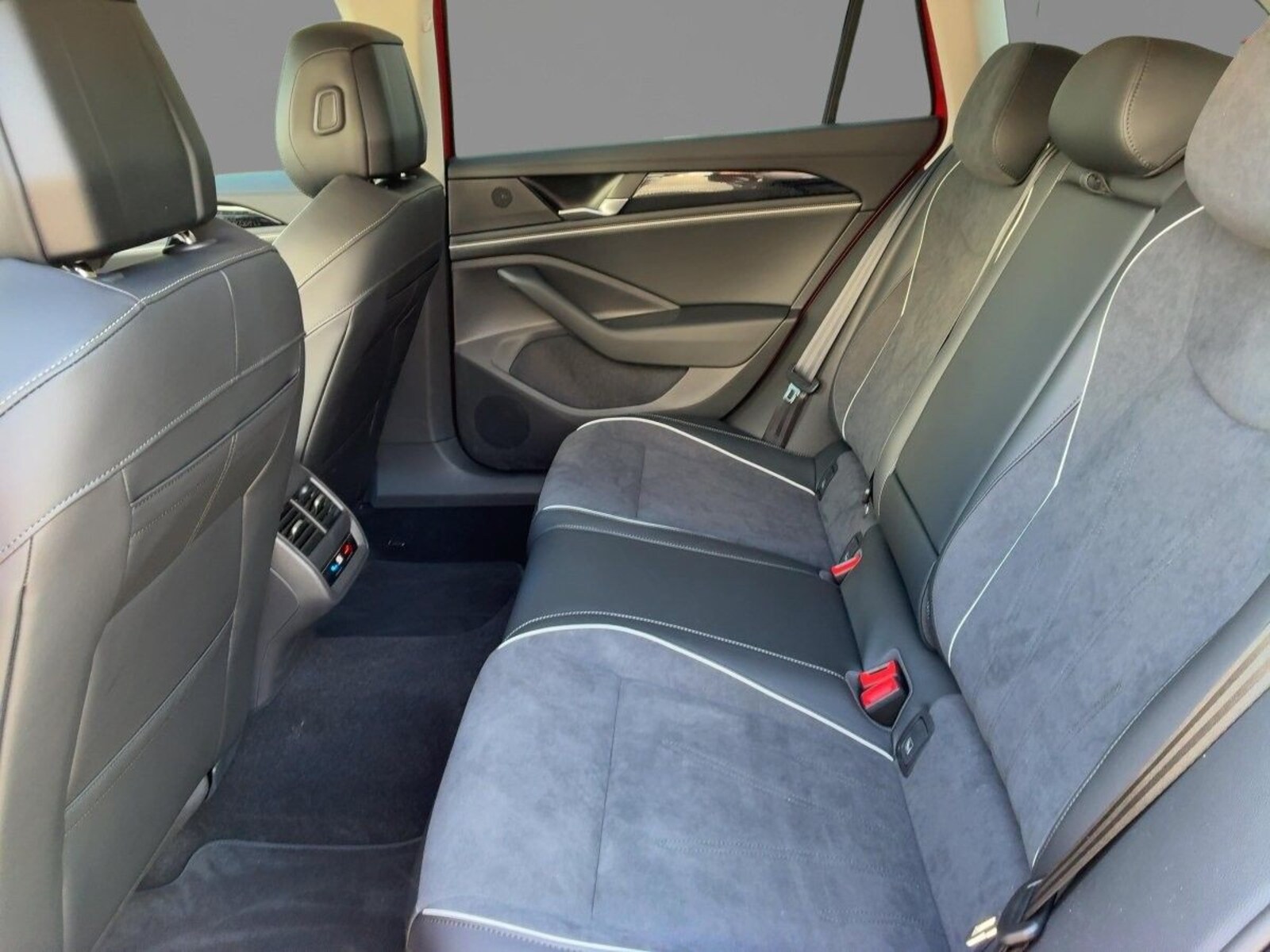 Volkswagen Passat – Bild 7