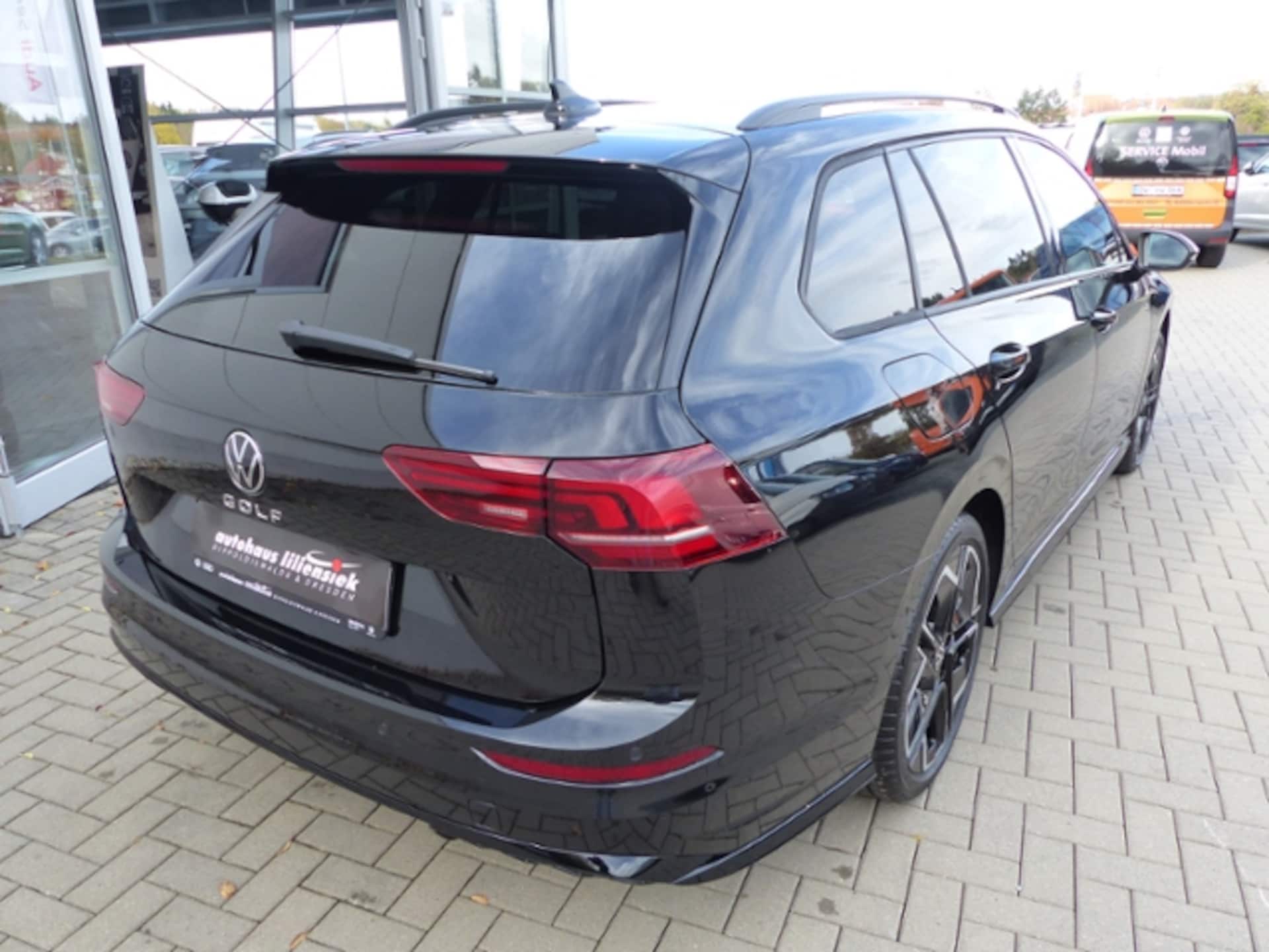 Volkswagen Golf Variant R-Line