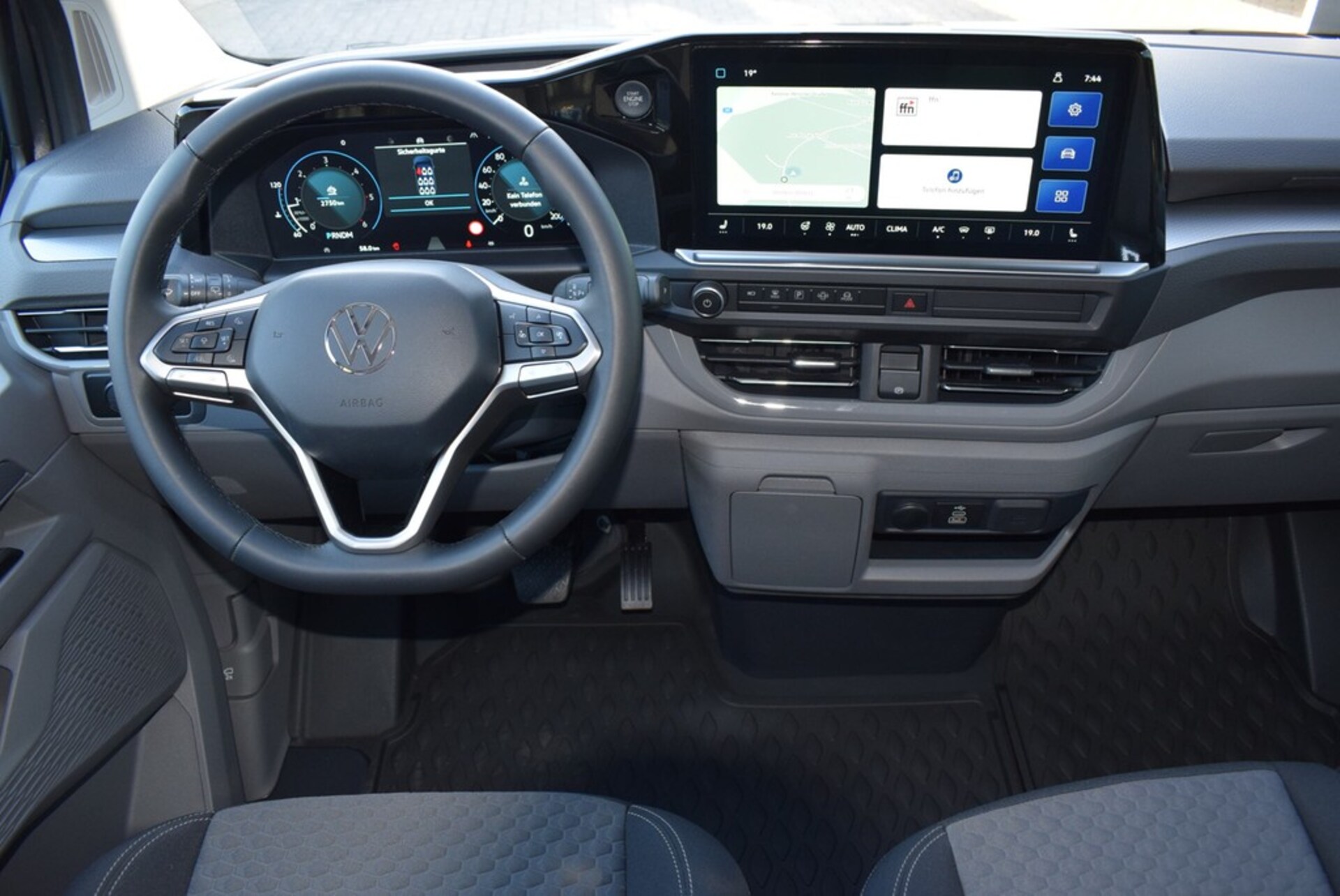 Volkswagen Caravelle langer Radstand Style