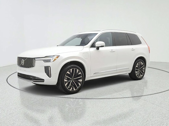 2026 Volvo XC90 Plus