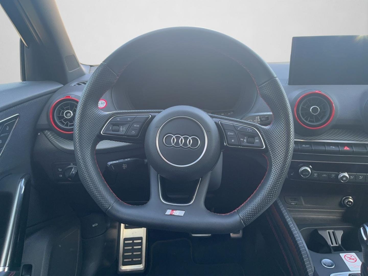 Bild über Audi Q2 S line 35 TFSI S tronic - für weitere Informationen kontaktieren Sie den Audi Partner