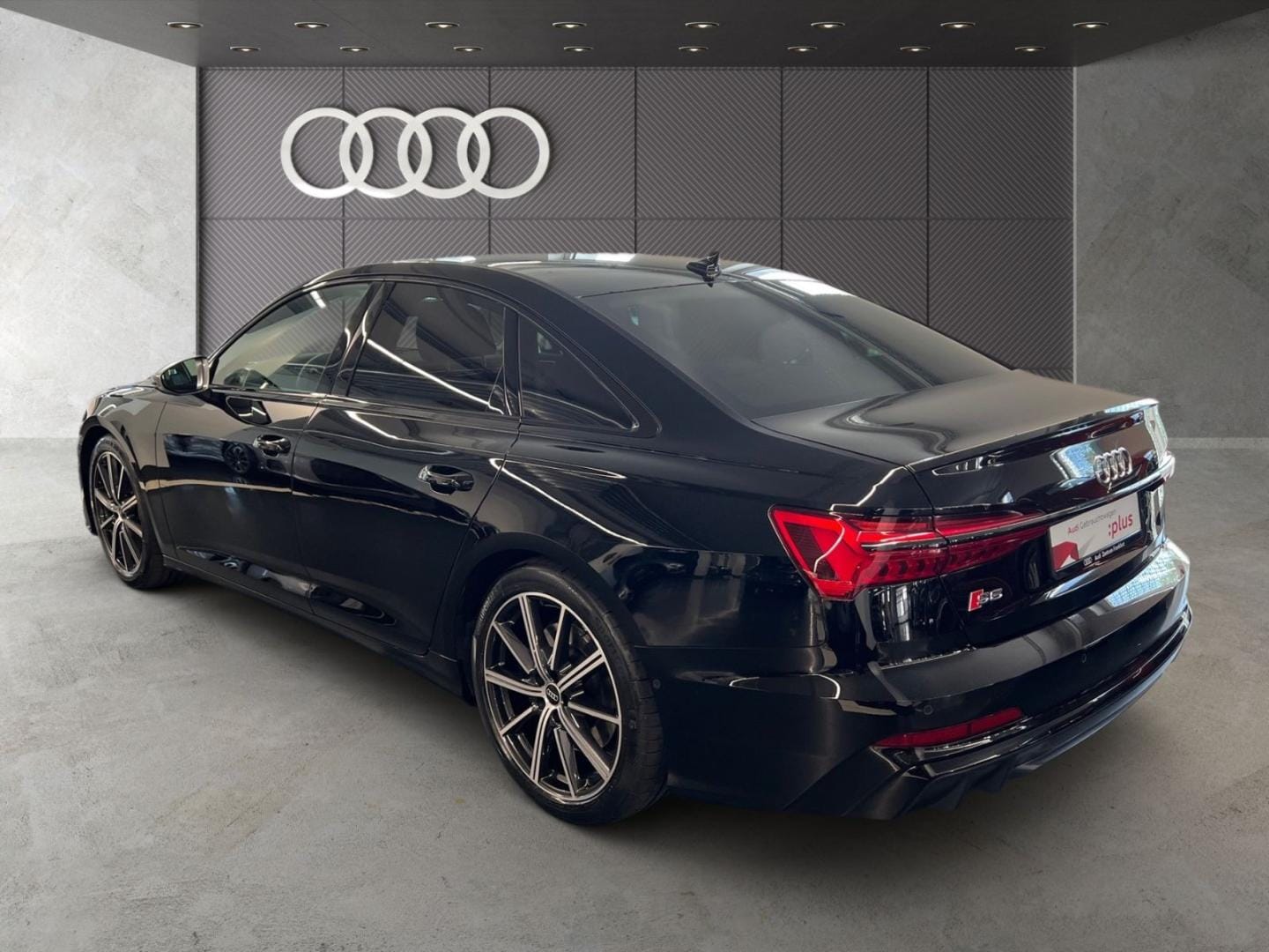 Bild über Audi S6 Limousine TDI quattro tiptronic - für weitere Informationen kontaktieren Sie den Audi Partner