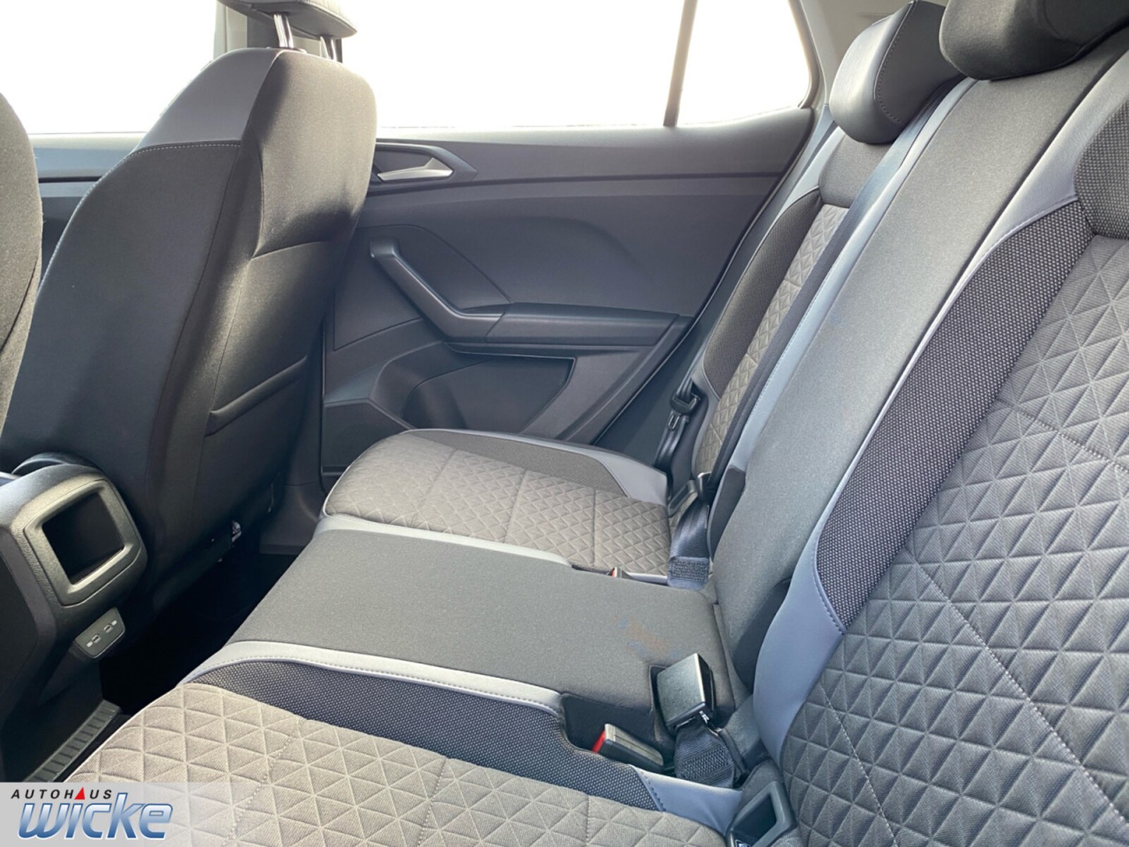 Volkswagen T-Cross – Bild 12
