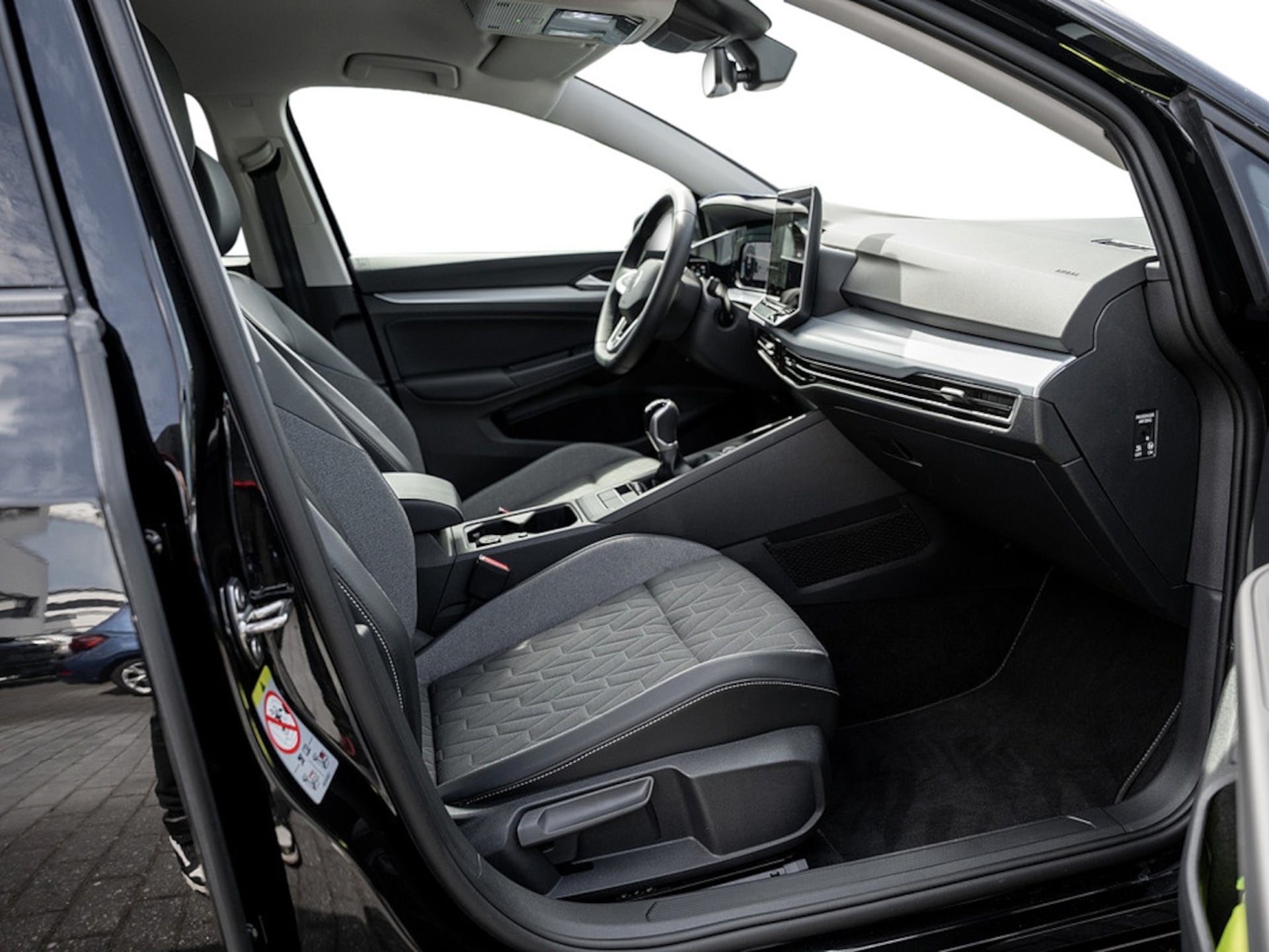 Volkswagen Golf Life