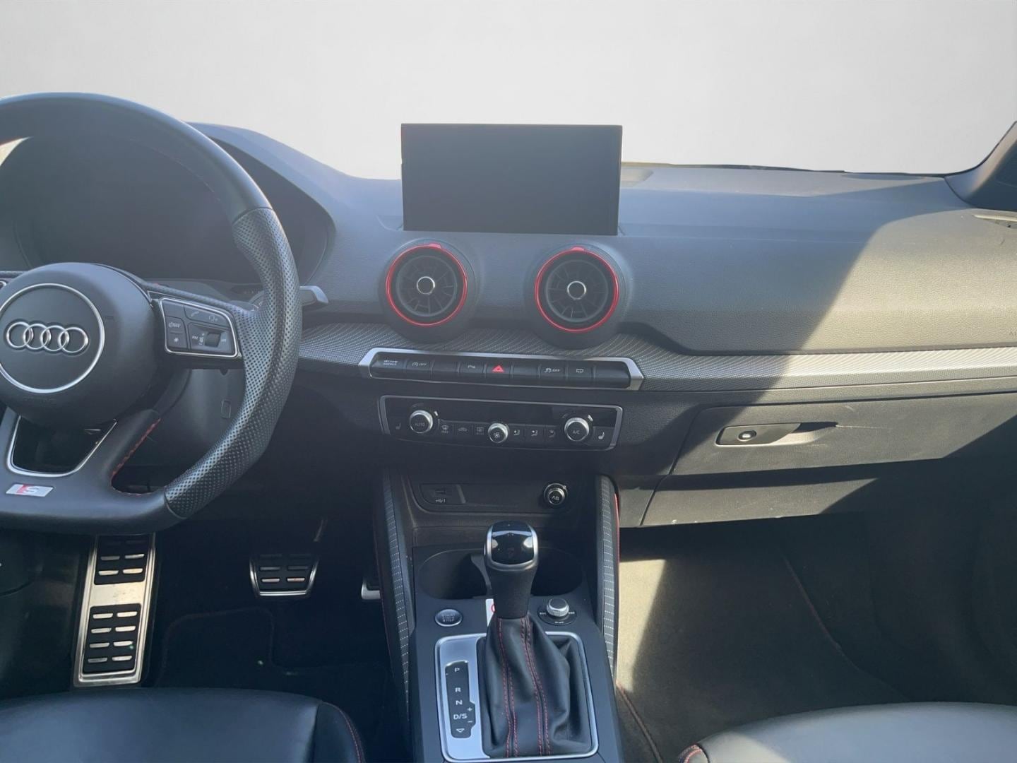 Bild über Audi Q2 S line 35 TFSI S tronic - für weitere Informationen kontaktieren Sie den Audi Partner