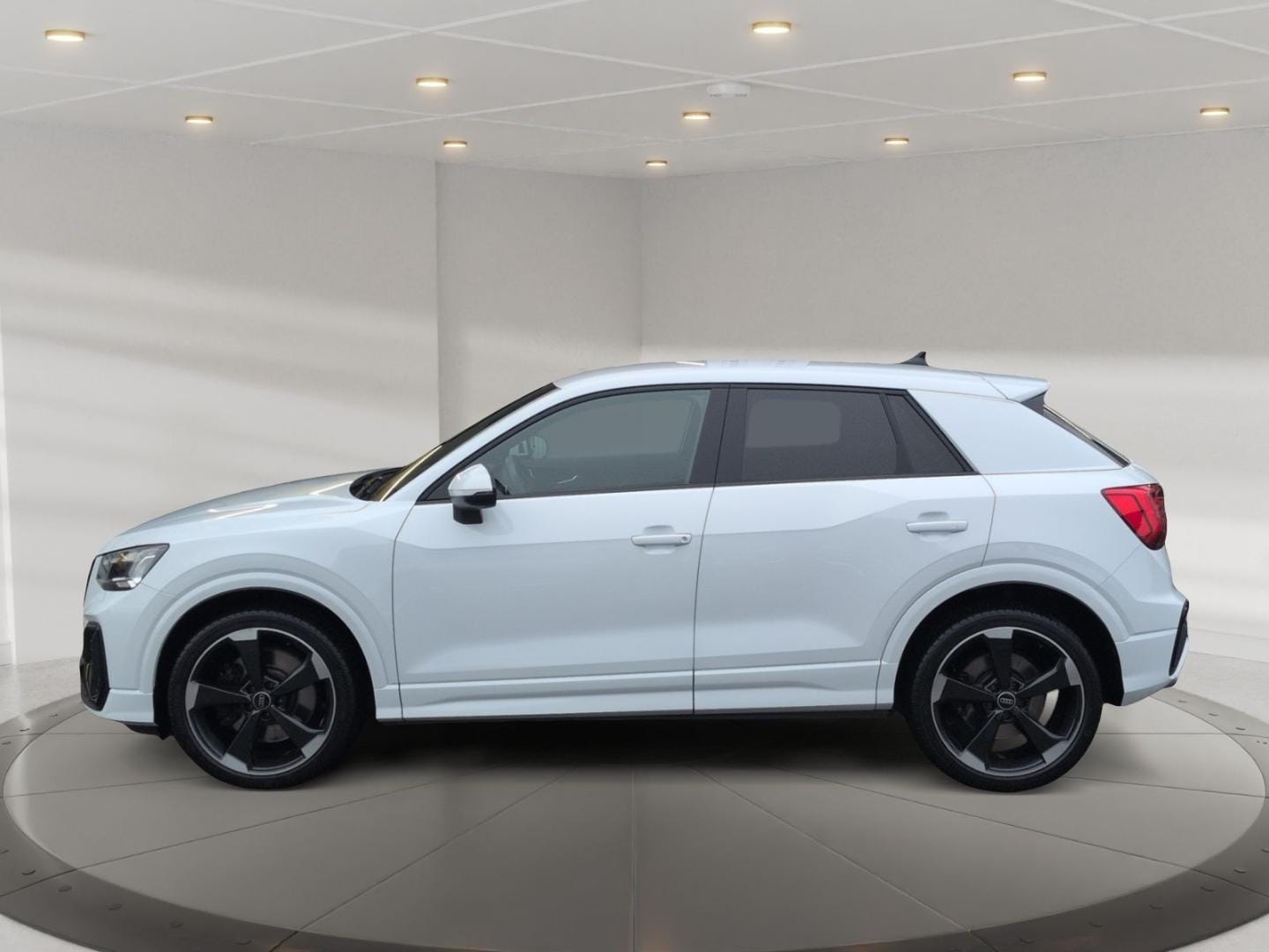 Bild über Audi SQ2 TFSI quattro S tronic - für weitere Informationen kontaktieren Sie den Audi Partner