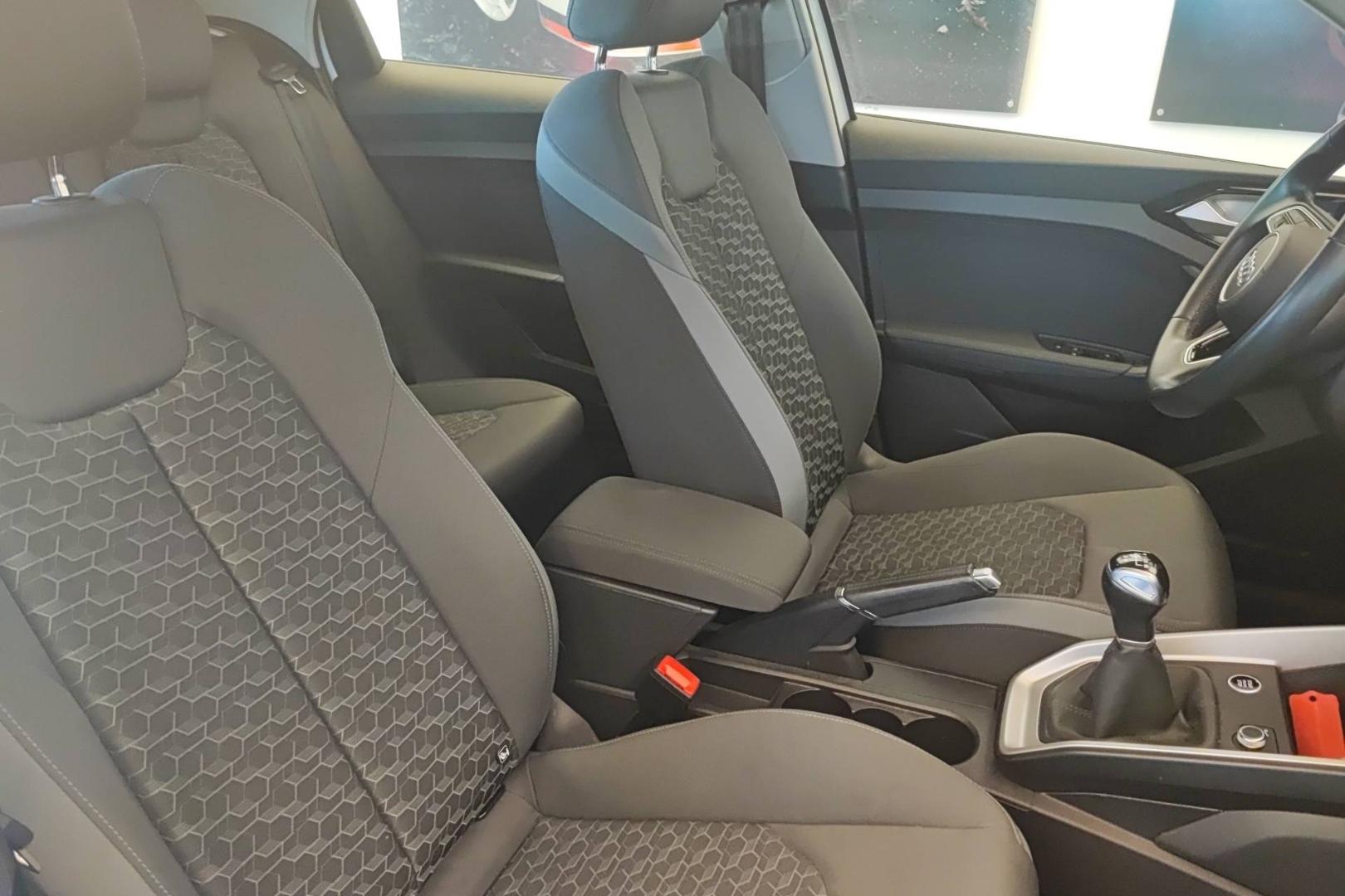 Image about Audi A1 Sportback Advanced 2 25 TFSI 70 kW (95 ch) 5 vitesses