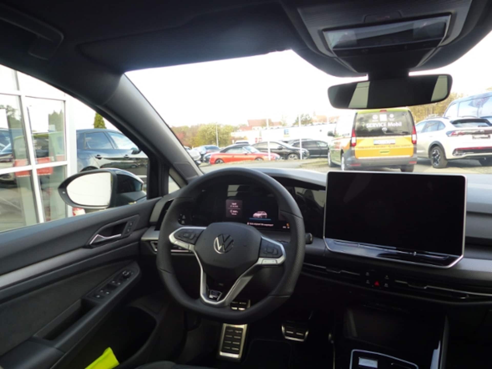 Volkswagen Golf Variant R-Line