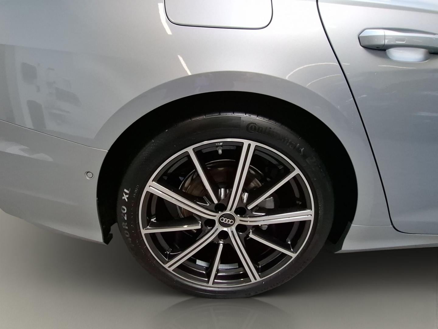 Bild über Audi A6 Limousine S line 40 TDI quattro S tronic - für weitere Informationen kontaktieren Sie den Audi Partner