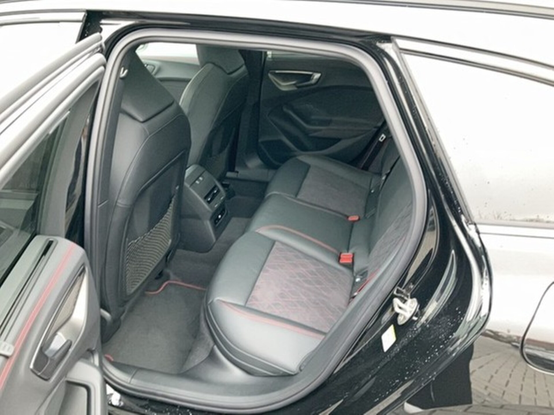 Audi A5 Avant e-hybrid edition one