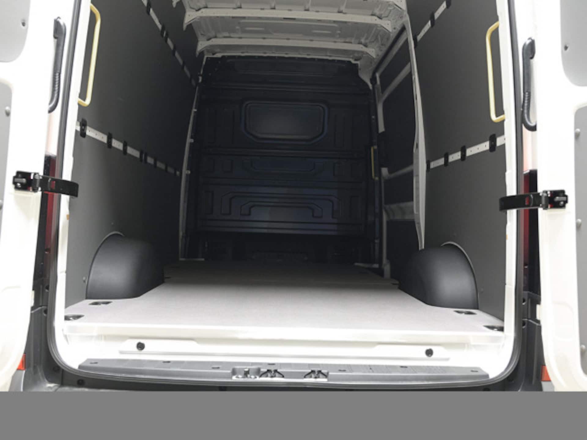 Volkswagen Crafter Kasten mittlerer Radstand