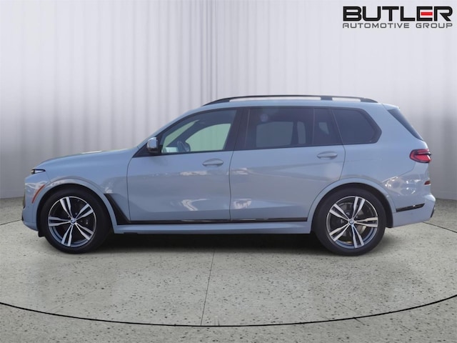 2026 BMW X7