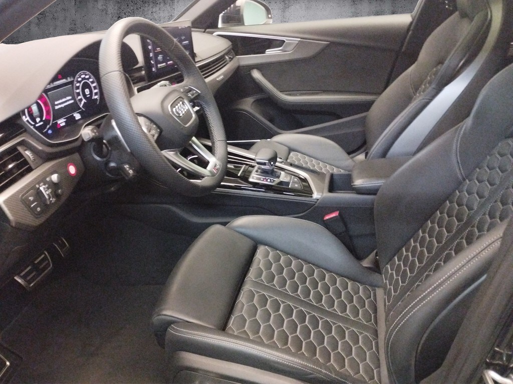 Image about Audi RS 4 Avant TFSI quattro tiptronic