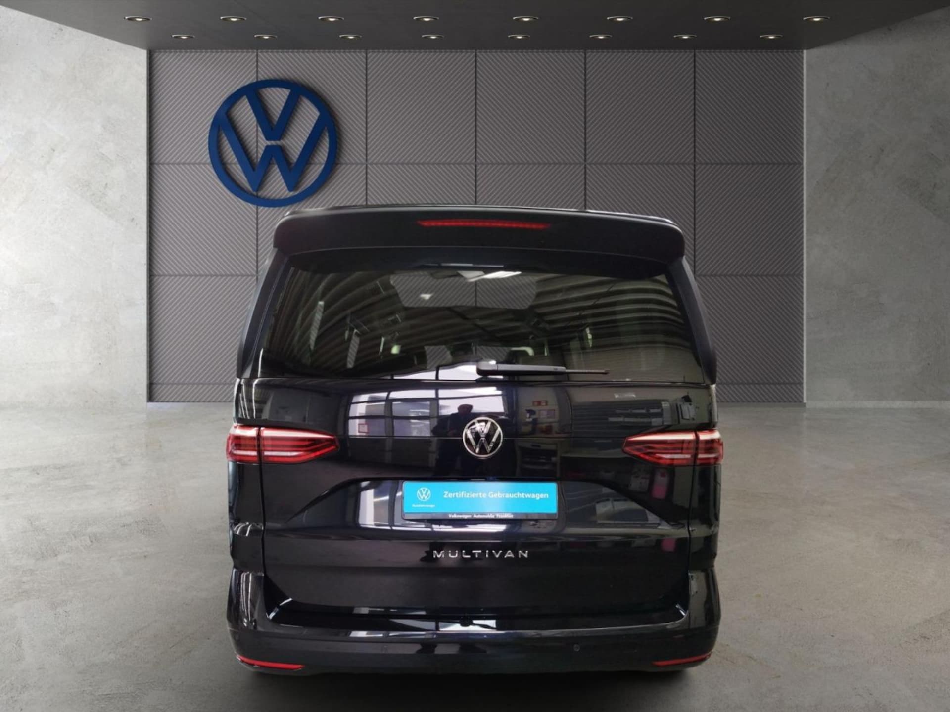 Volkswagen Multivan Basis-Modell