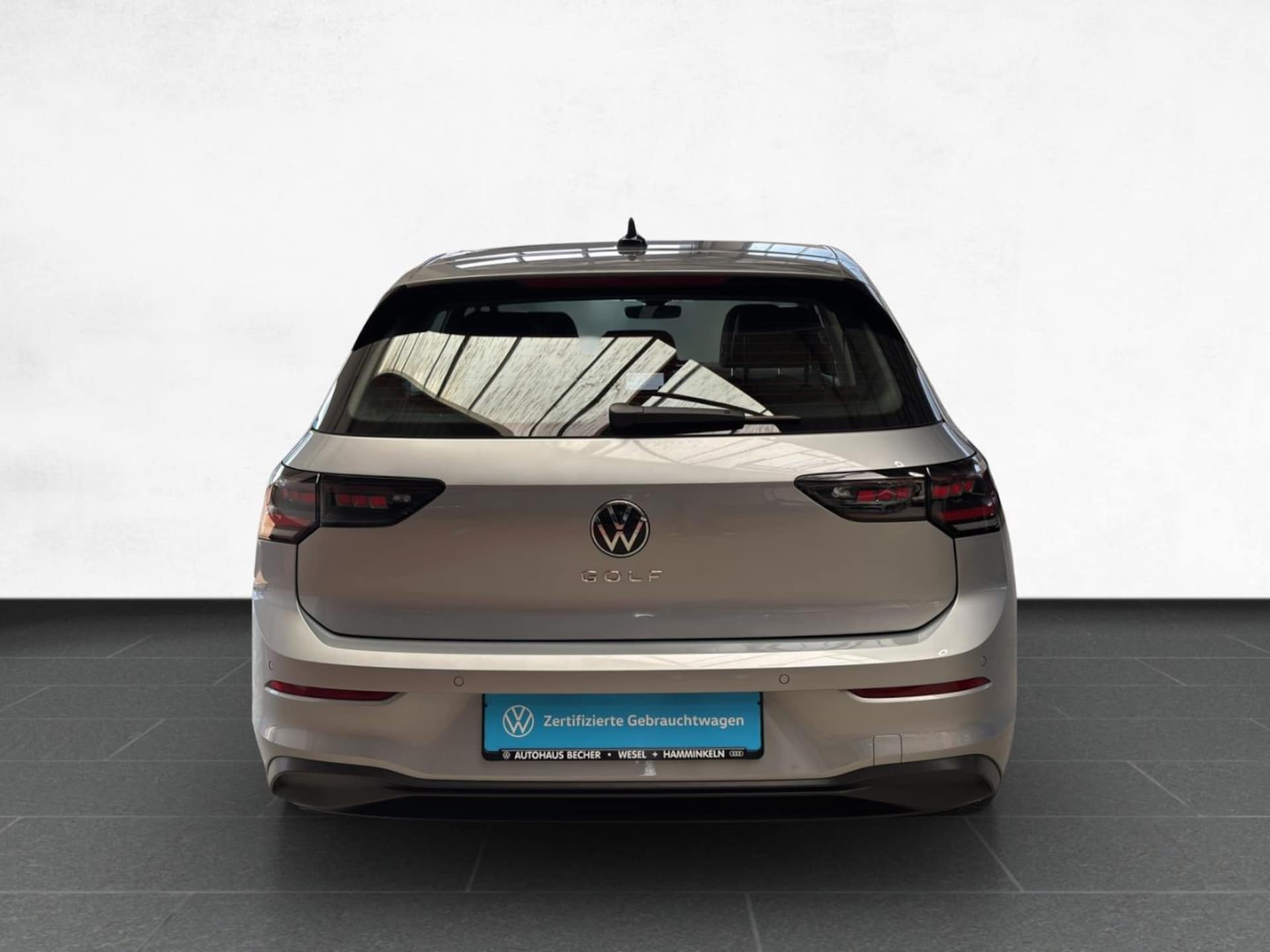 Volkswagen Golf Life
