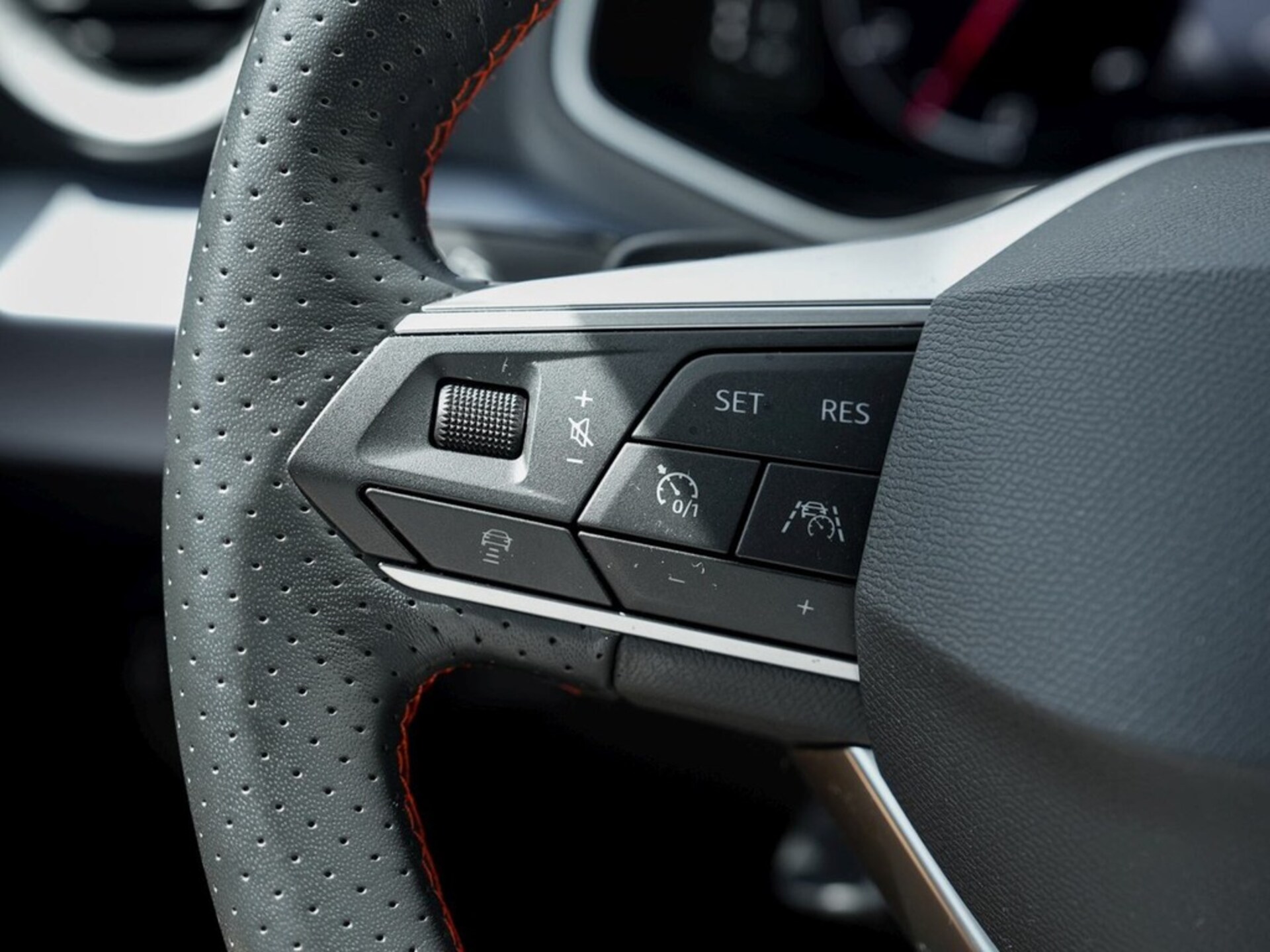 SEAT Arona FR