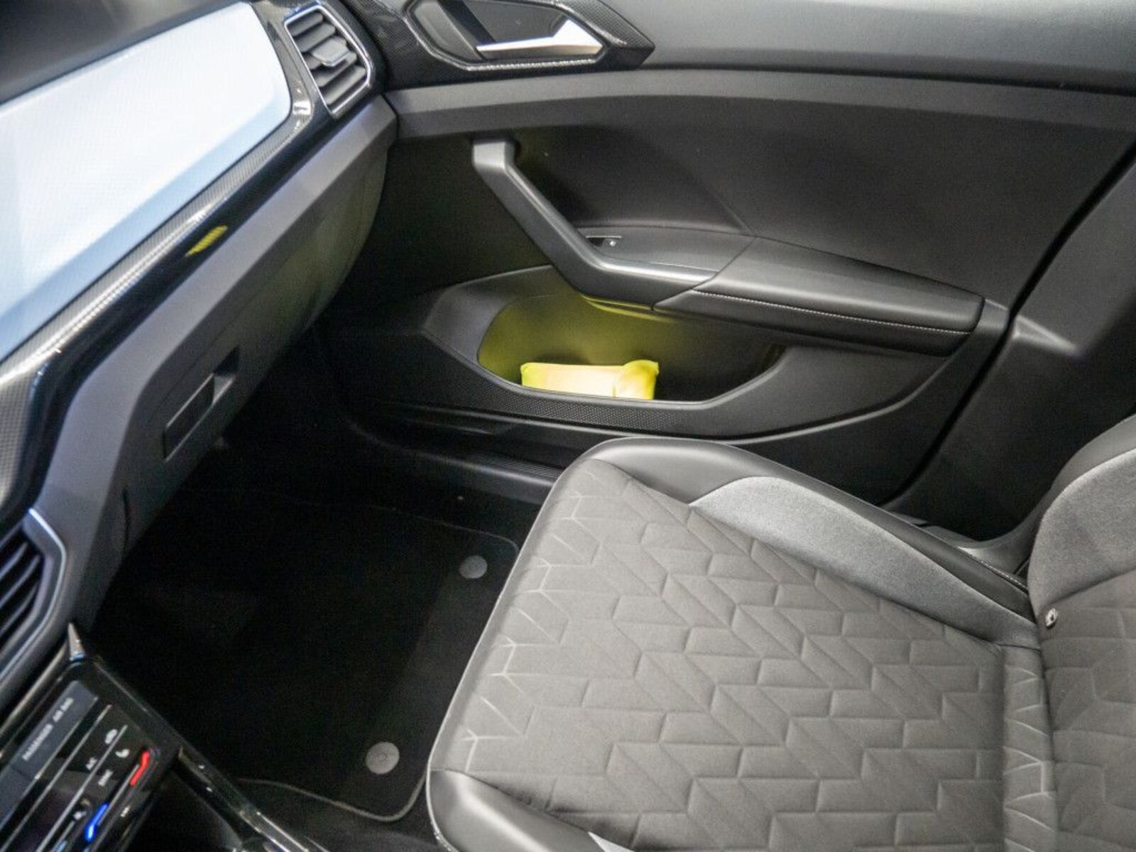 Volkswagen T-Cross – Bild 17