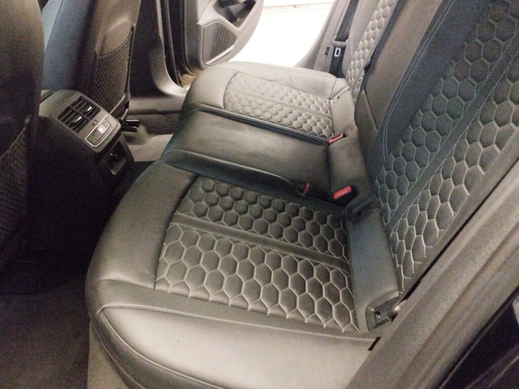 Image about Audi RS 4 Avant TFSI quattro tiptronic