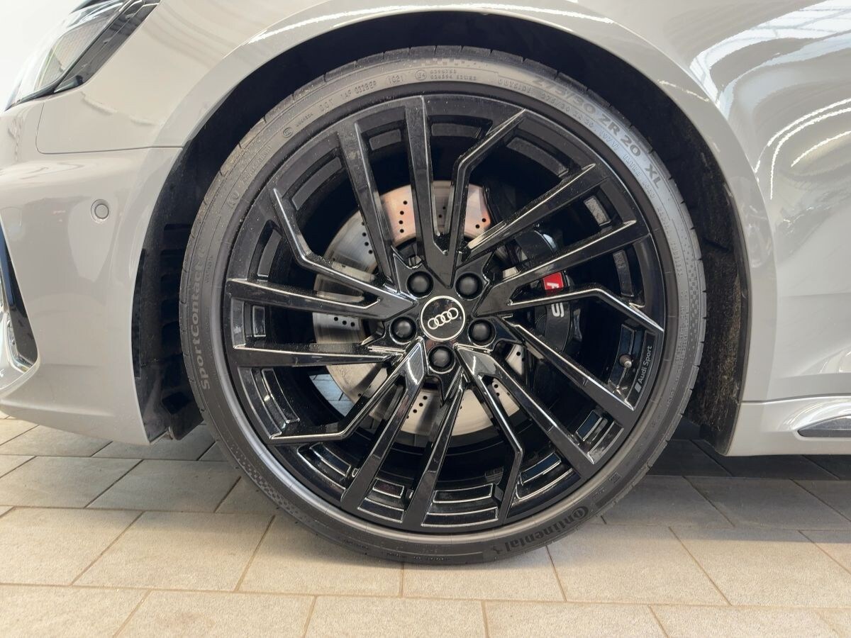 Image about Audi RS 4 Avant TFSI quattro tiptronic
