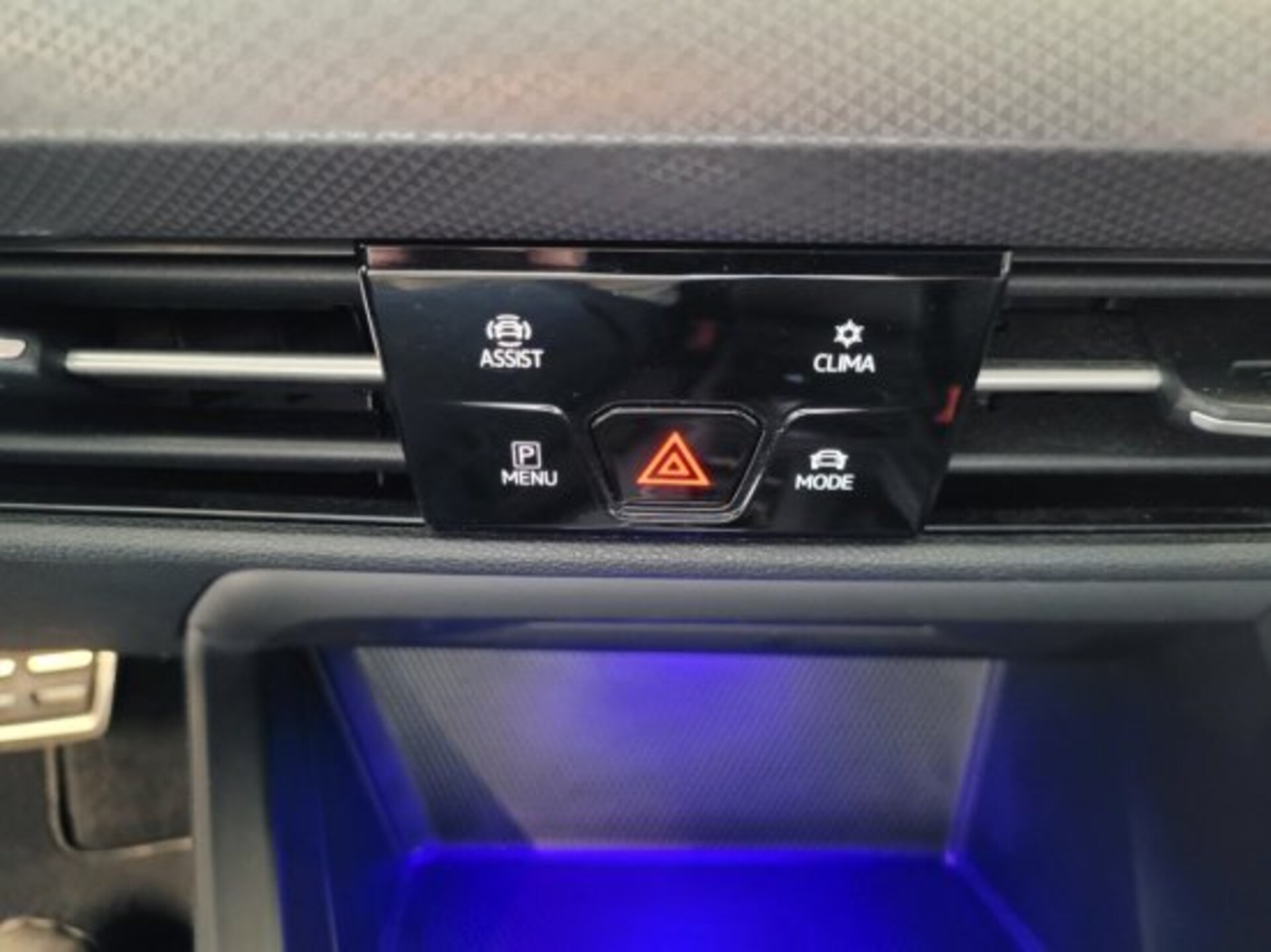 Volkswagen Golf Active