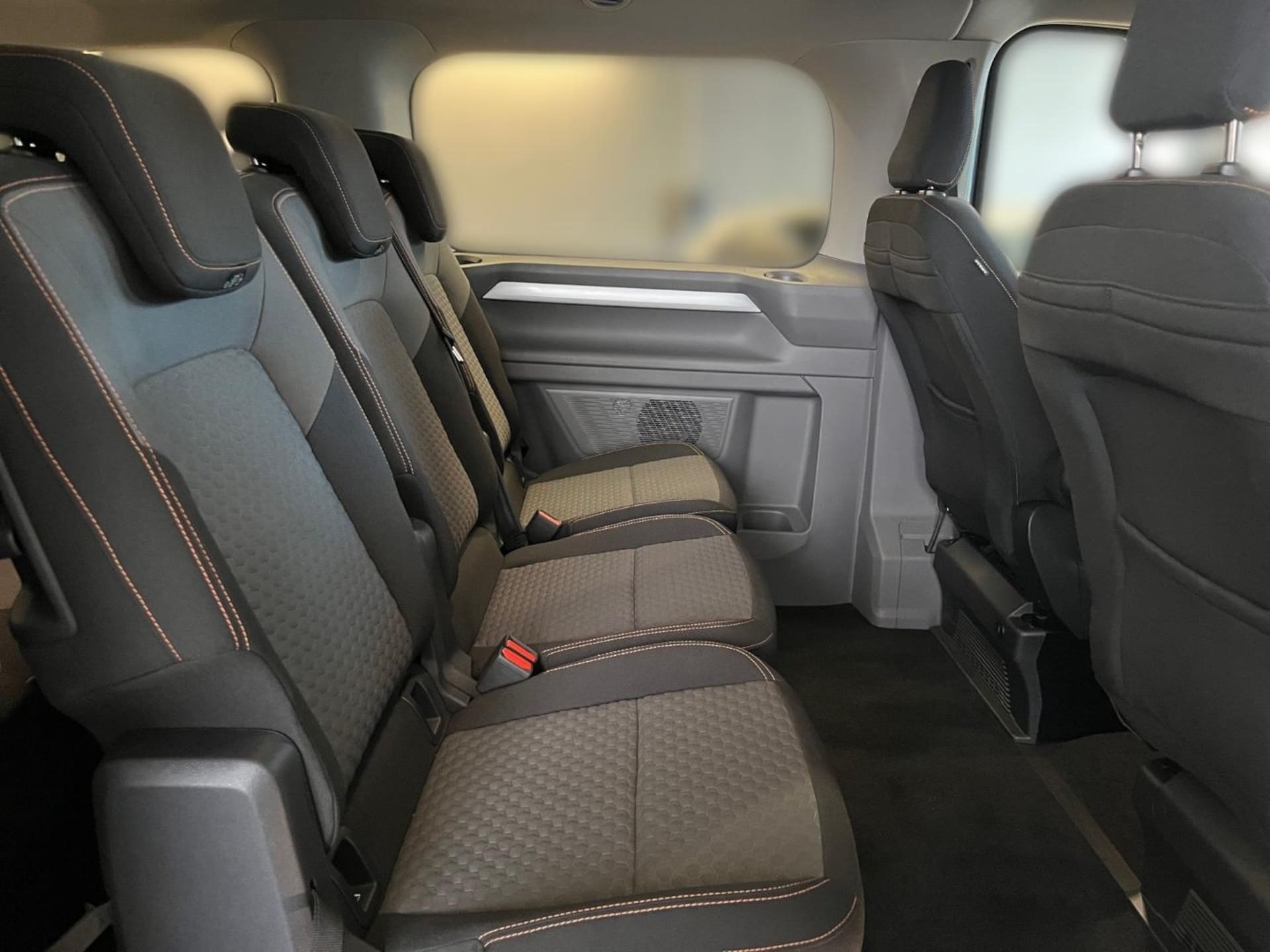 Volkswagen e-Caravelle Life