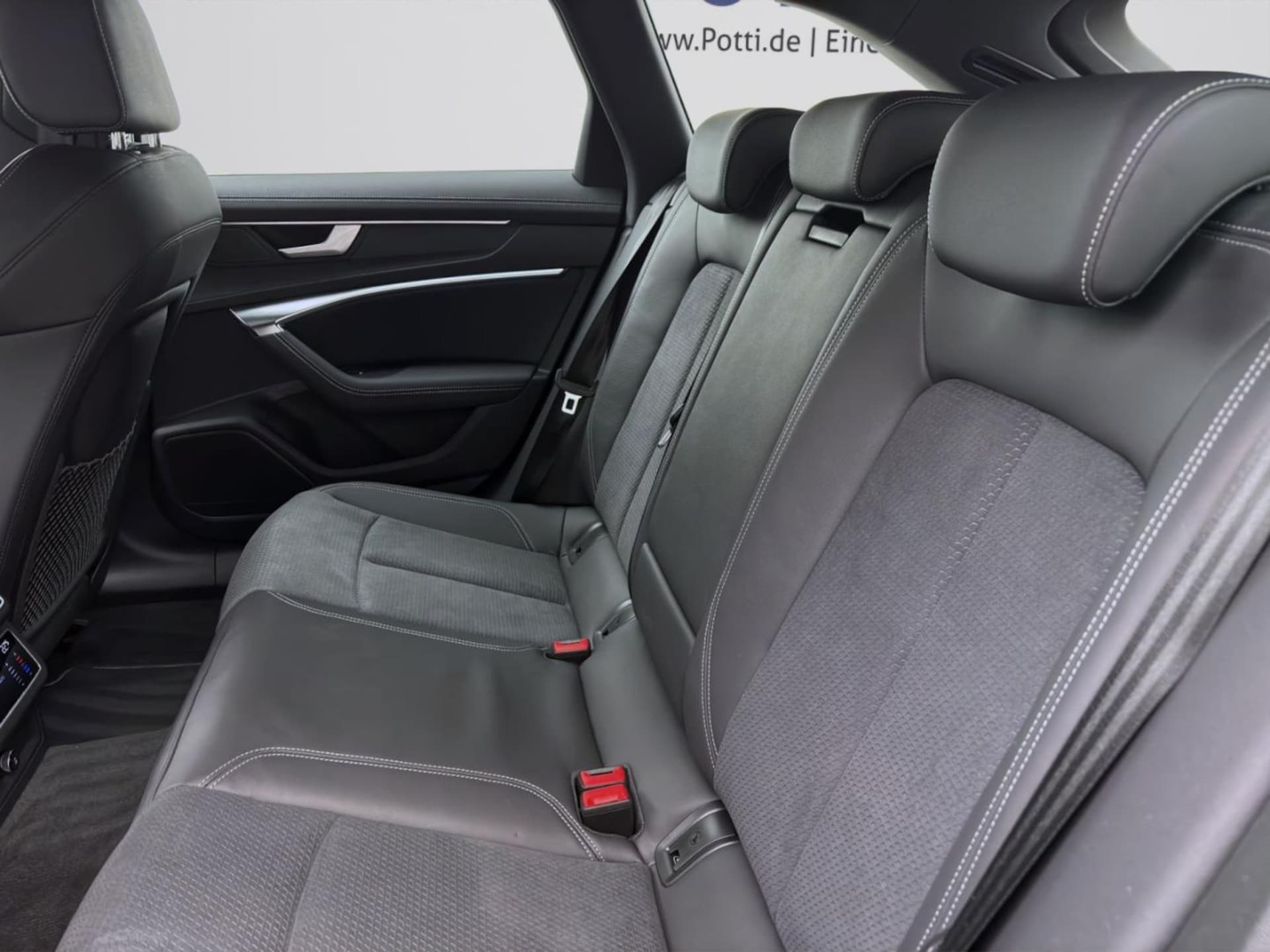 Audi S6 Avant